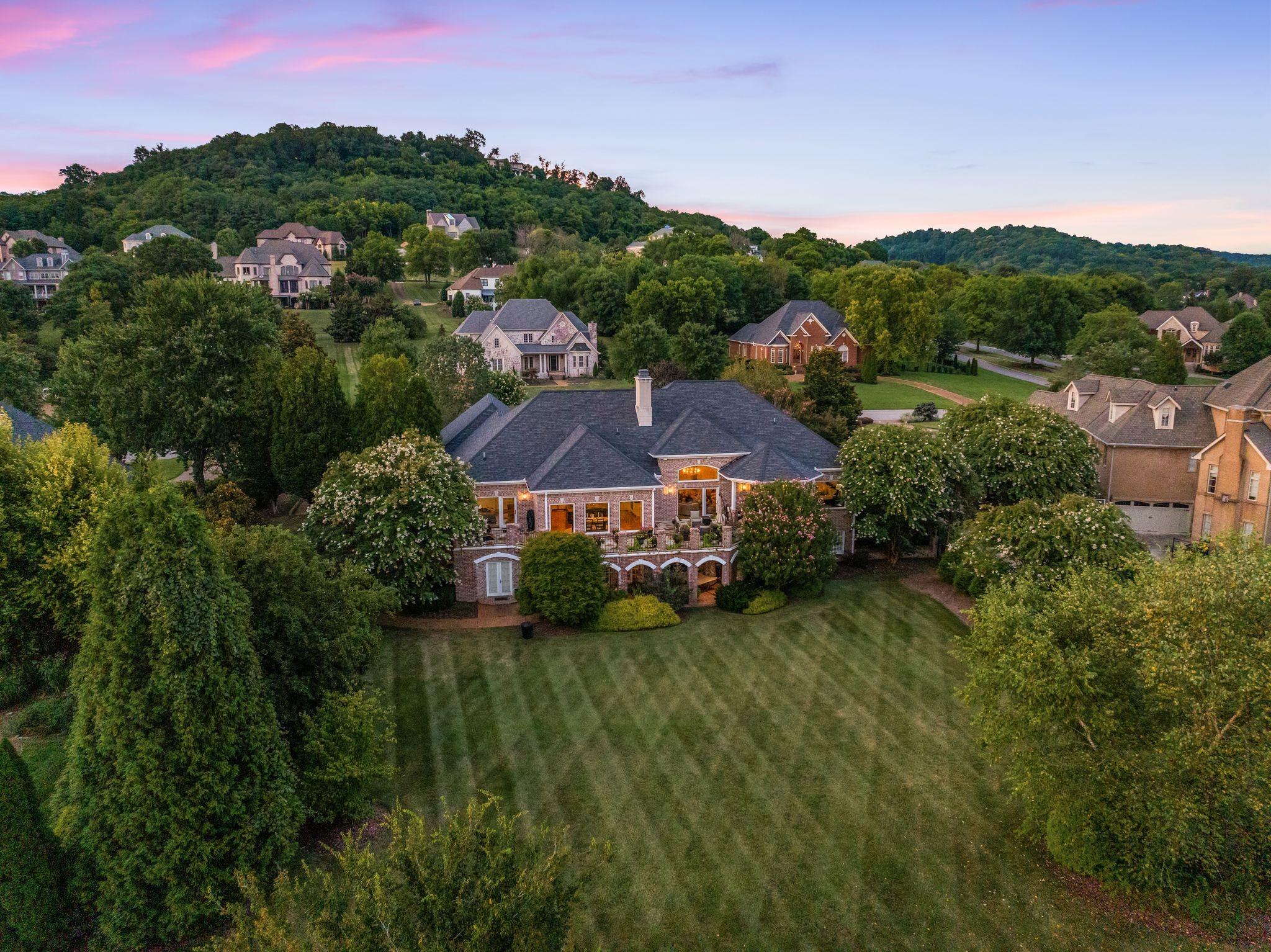 805 Legends Glen Ct
