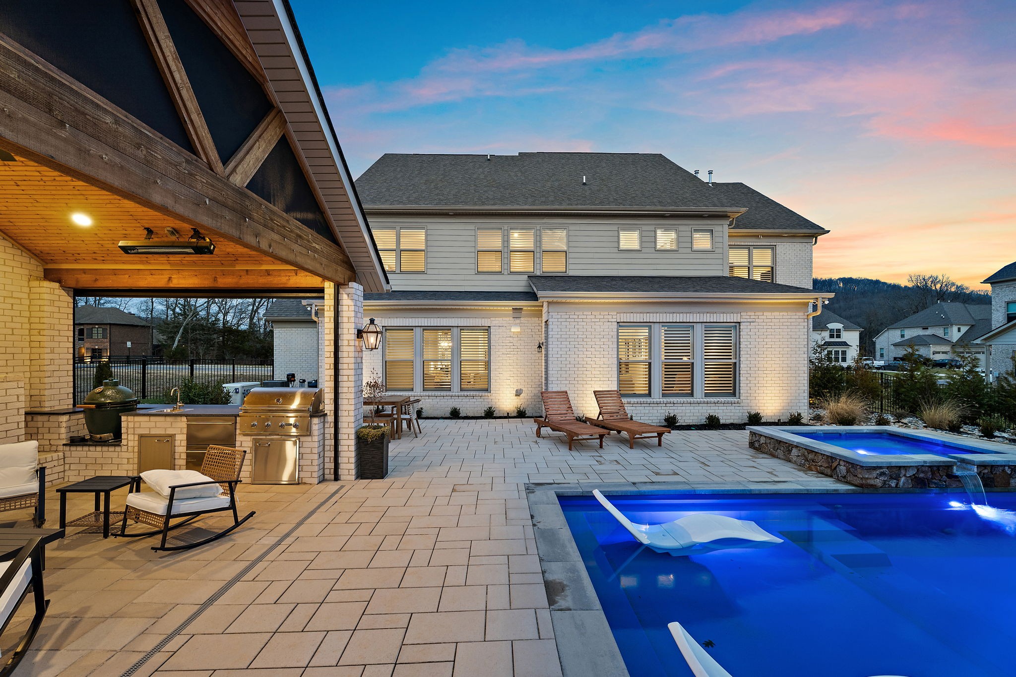3125 Chase Point Dr