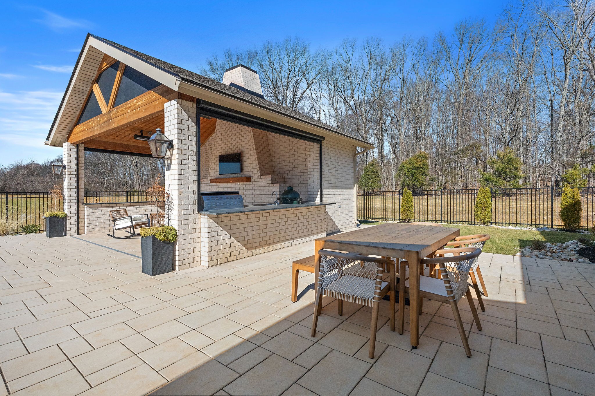 3125 Chase Point Dr