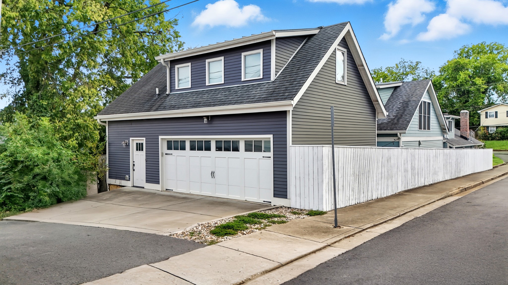 1022 Acklen Ave