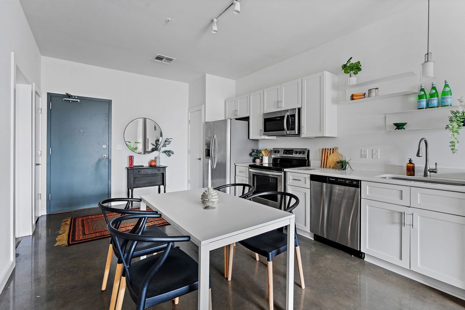 1900 12th Ave, S Unit: 212