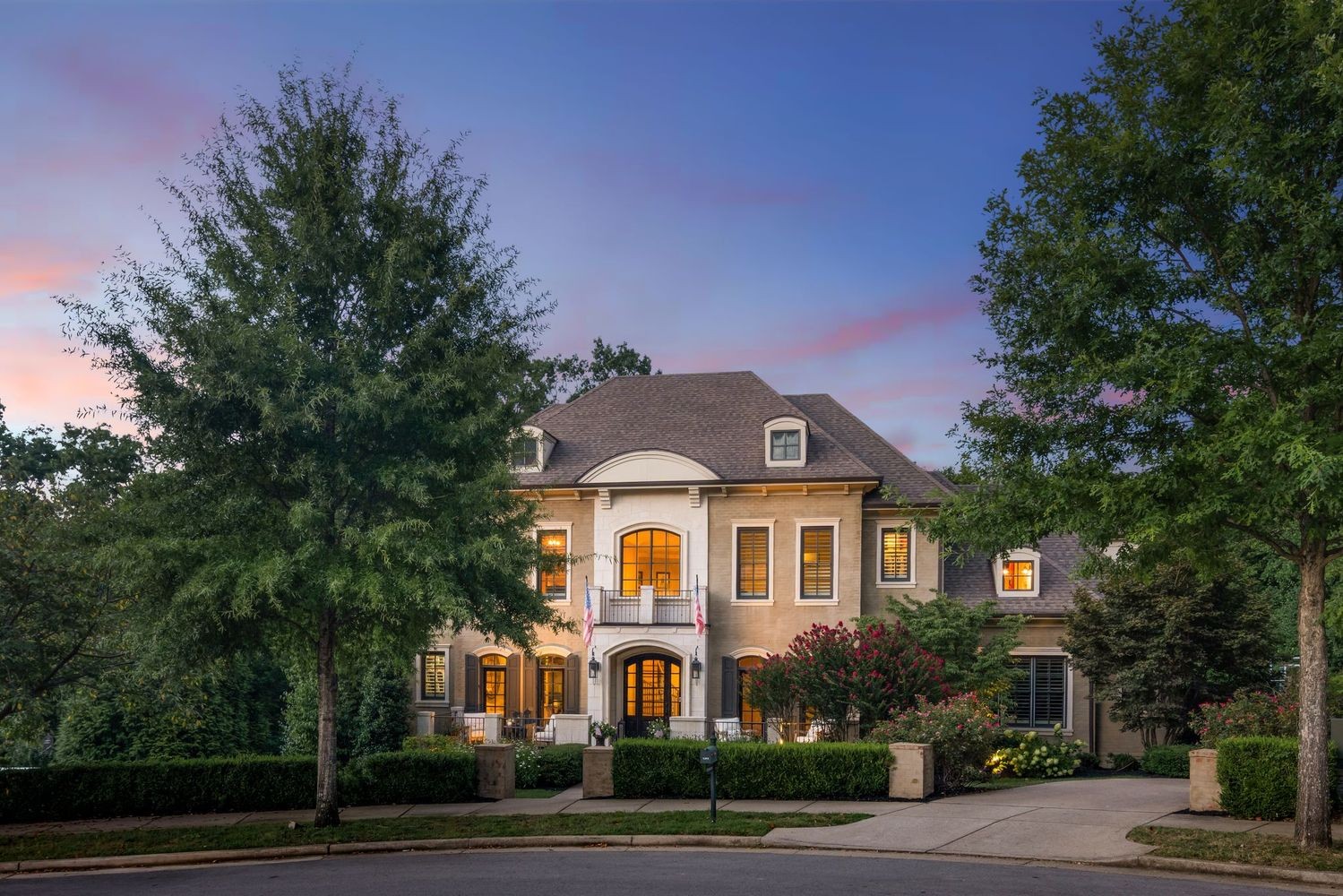 1504 Fleetwood Dr