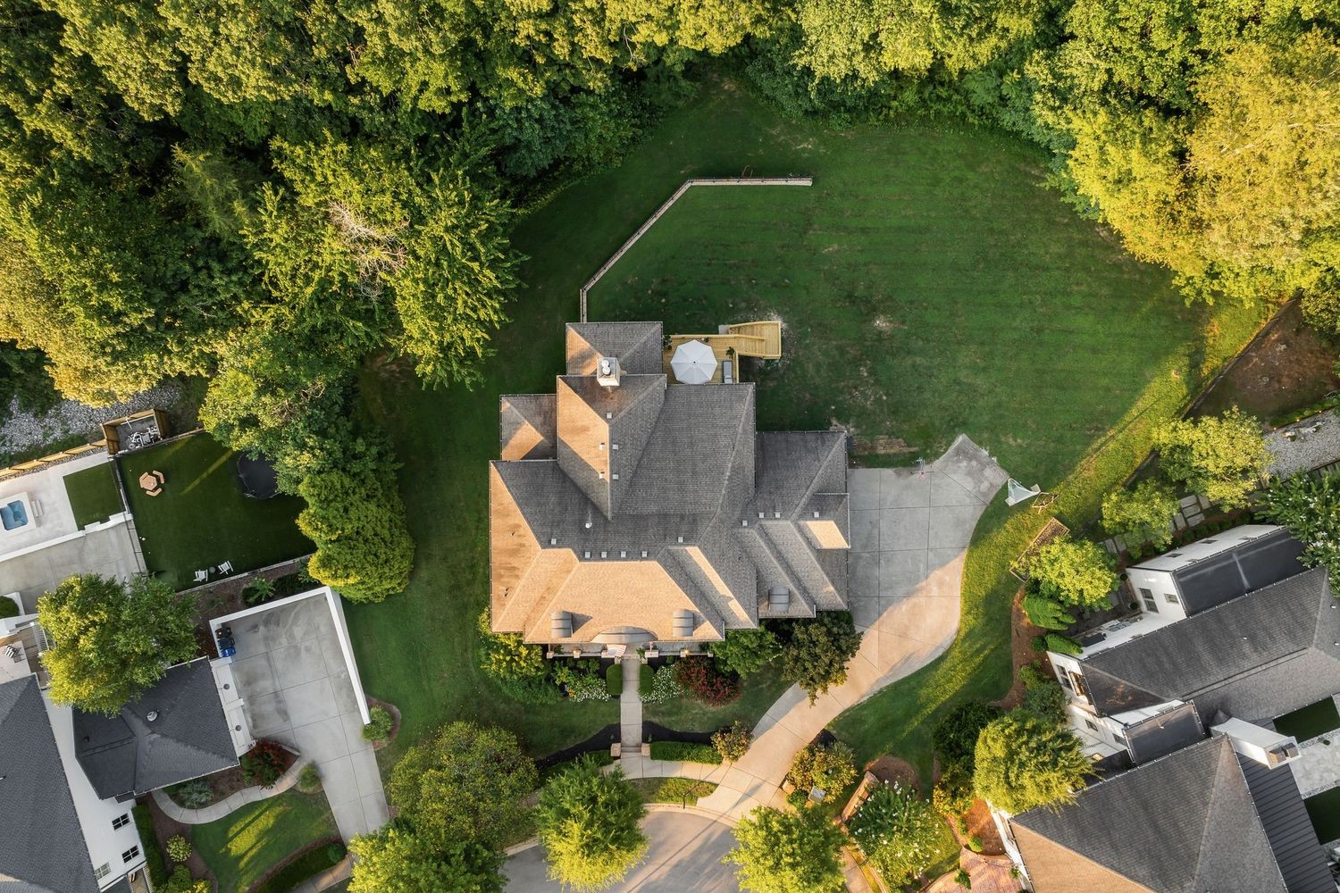 1504 Fleetwood Dr