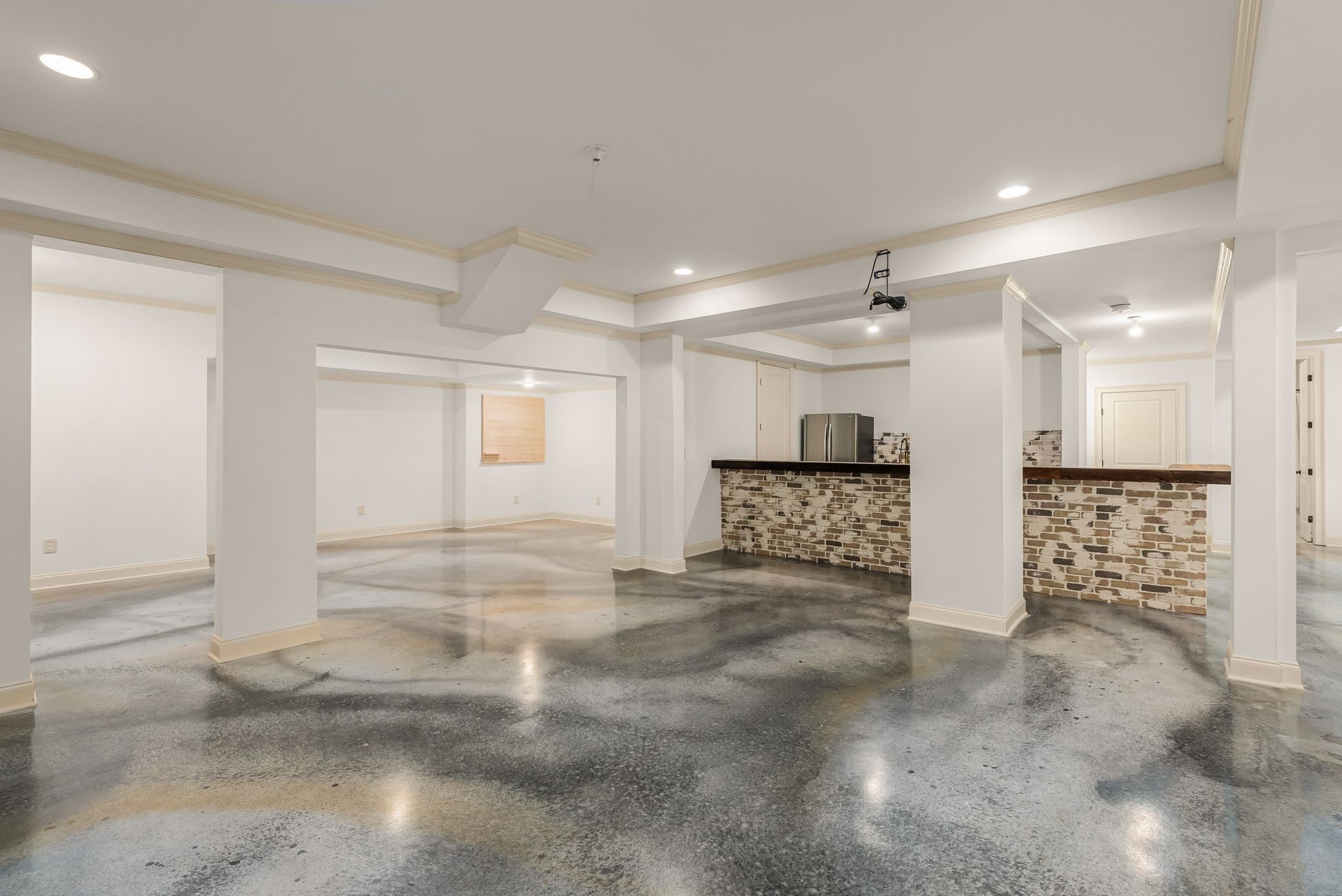 1504 Fleetwood Dr