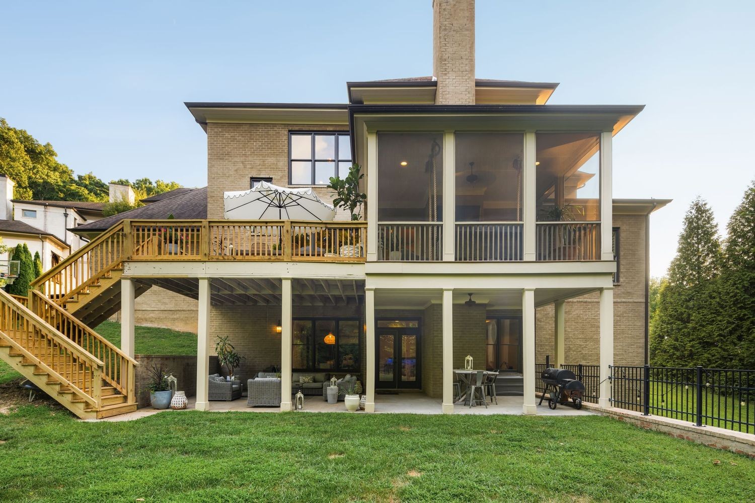 1504 Fleetwood Dr