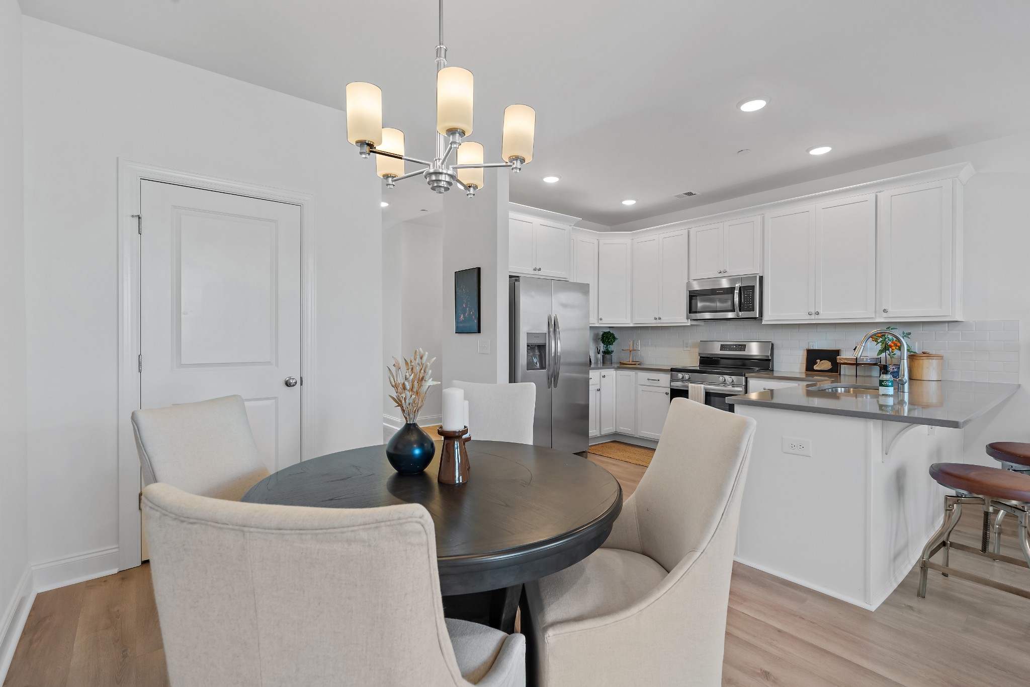 482 Portsdale Dr Unit: 6