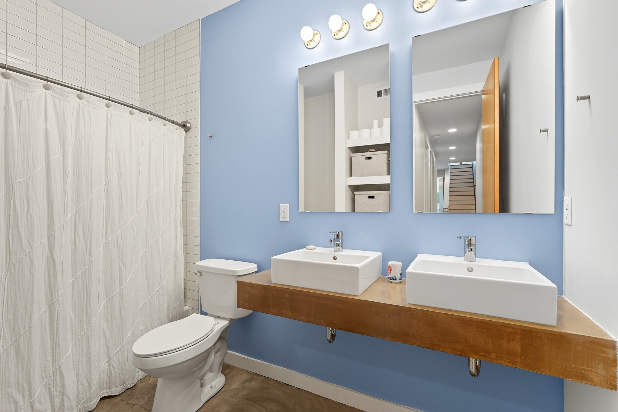 1805 Riverside Dr Unit: A