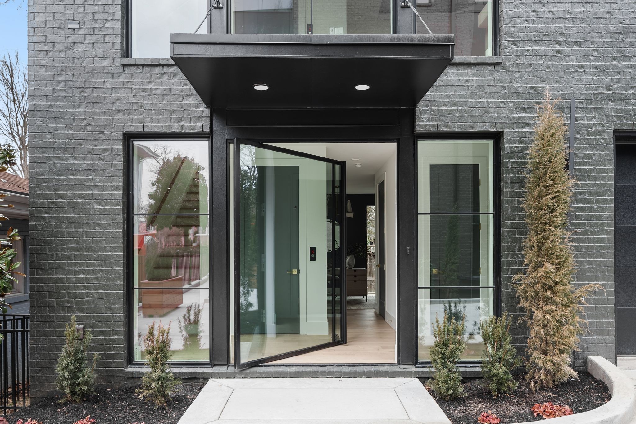 3718 West End Ave Unit: 3