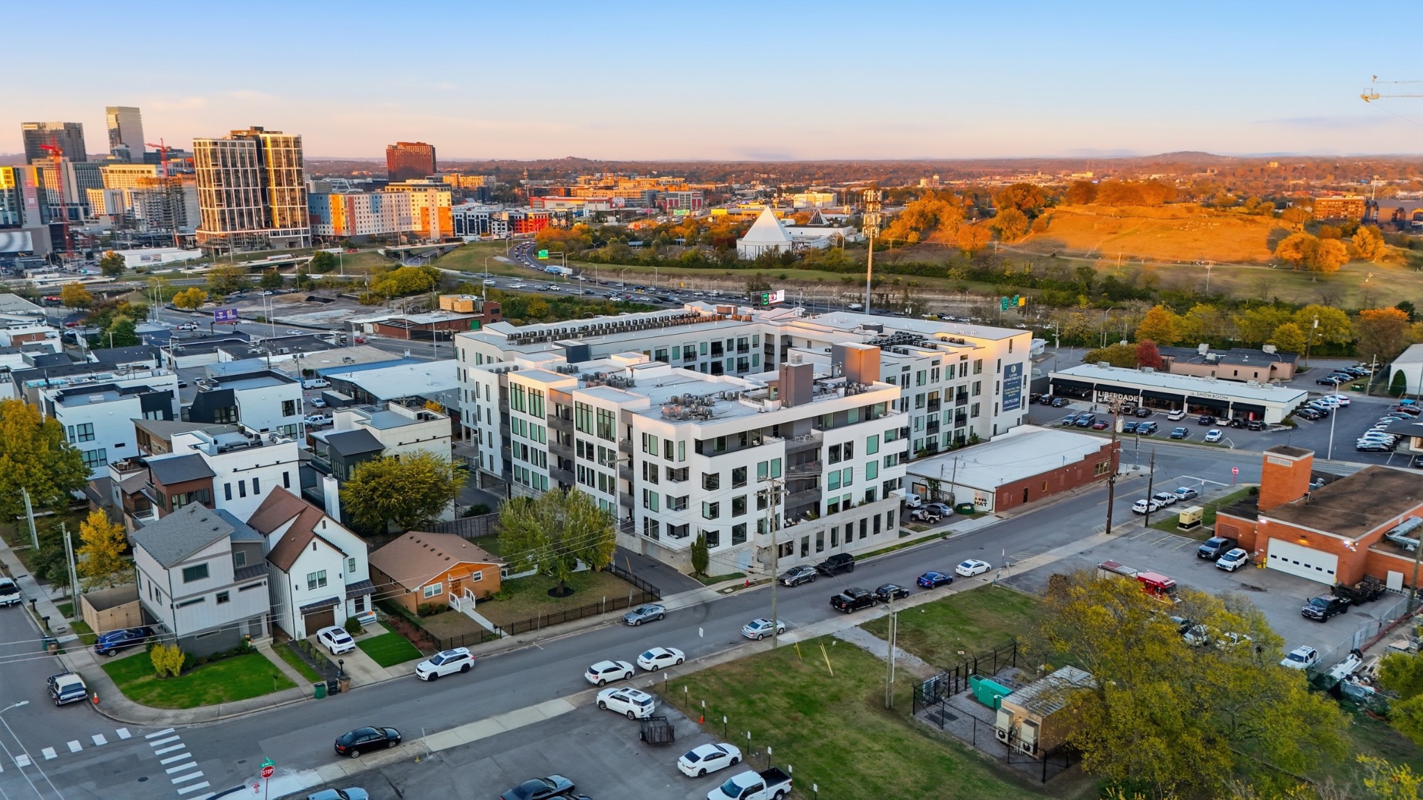 806 Olympic St Unit: 200