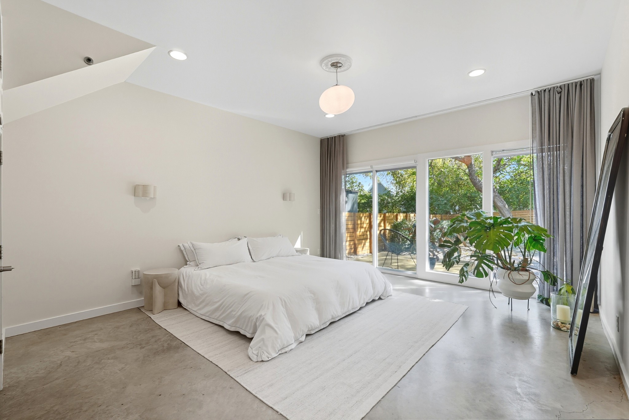 1805 Riverside Dr Unit: A