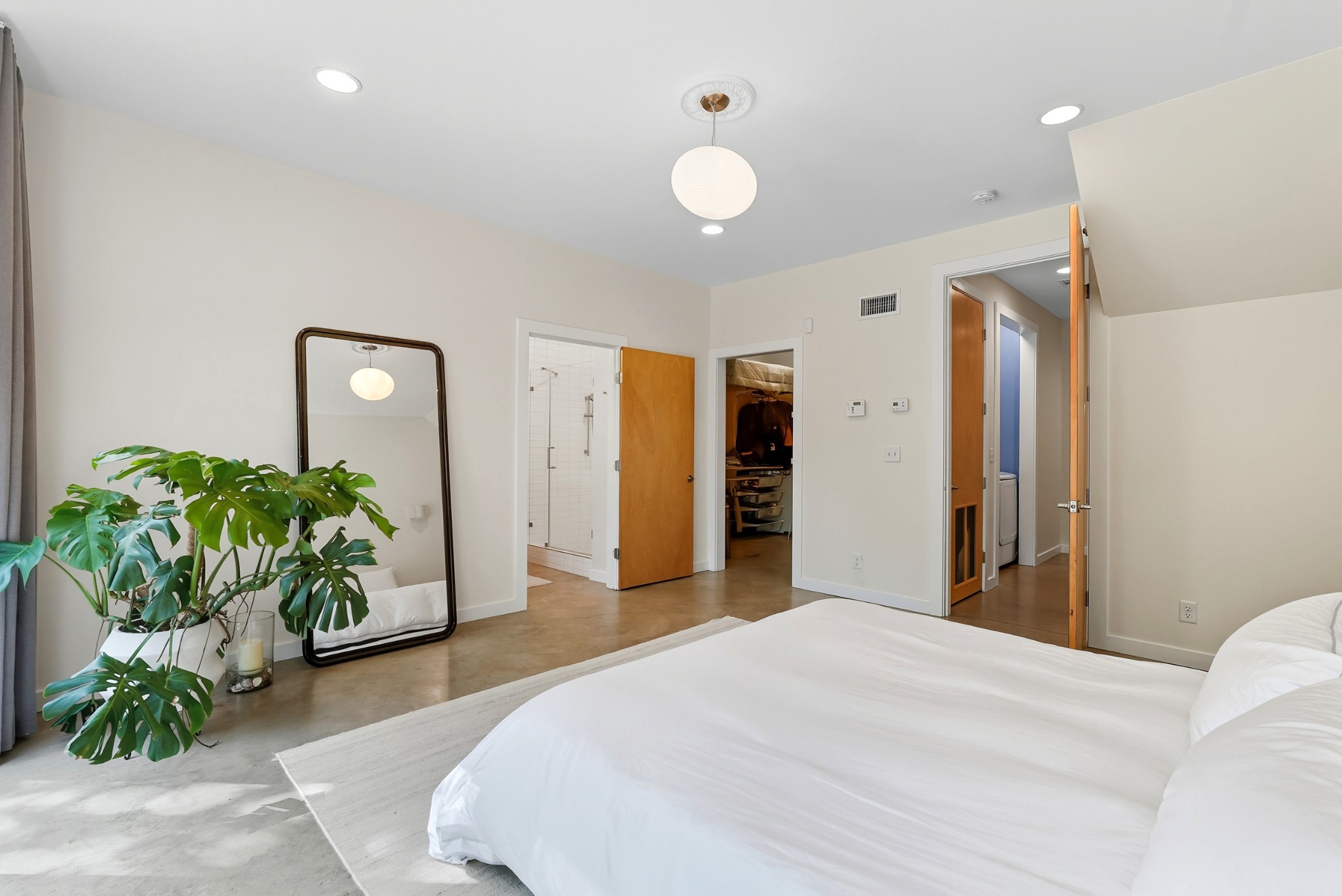 1805 Riverside Dr Unit: A