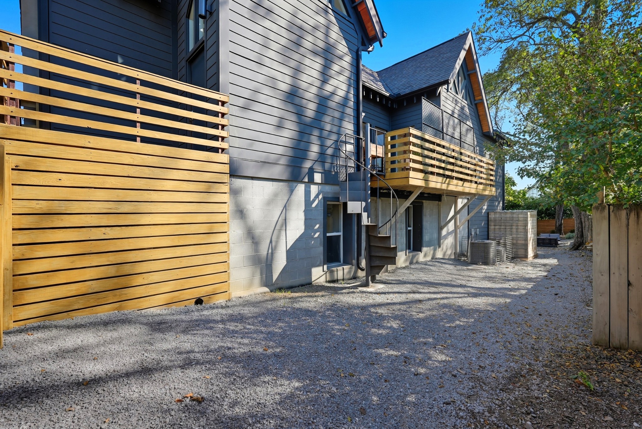 1805 Riverside Dr Unit: A