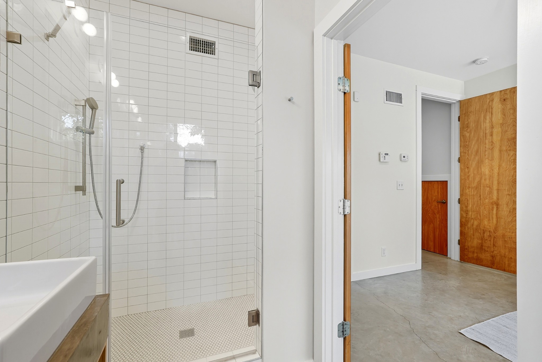 1805 Riverside Dr Unit: A