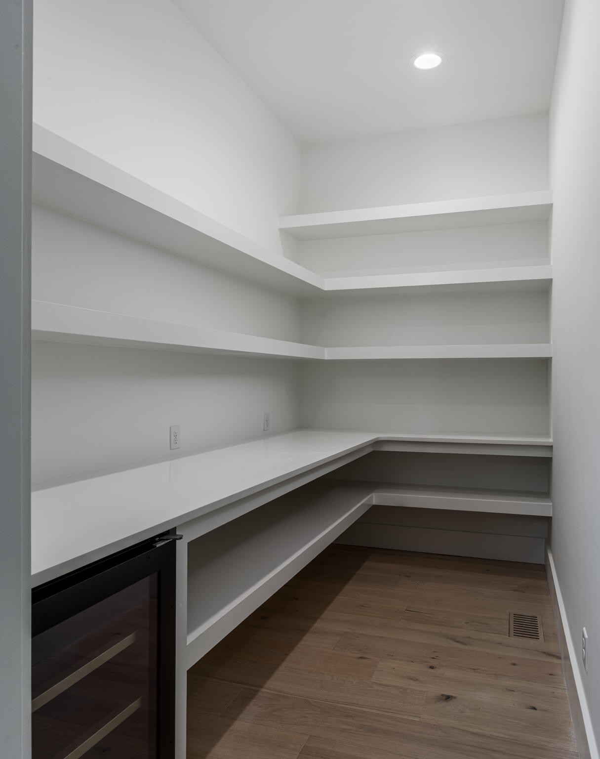 3718 West End Ave Unit: 1