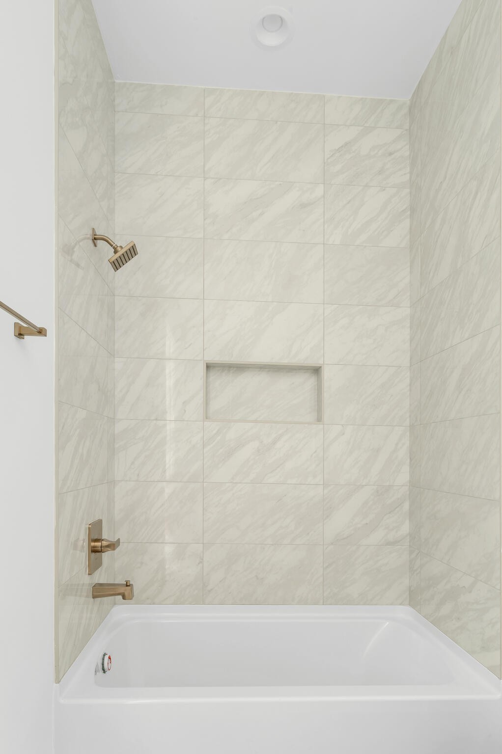 3718 West End Ave Unit: 1