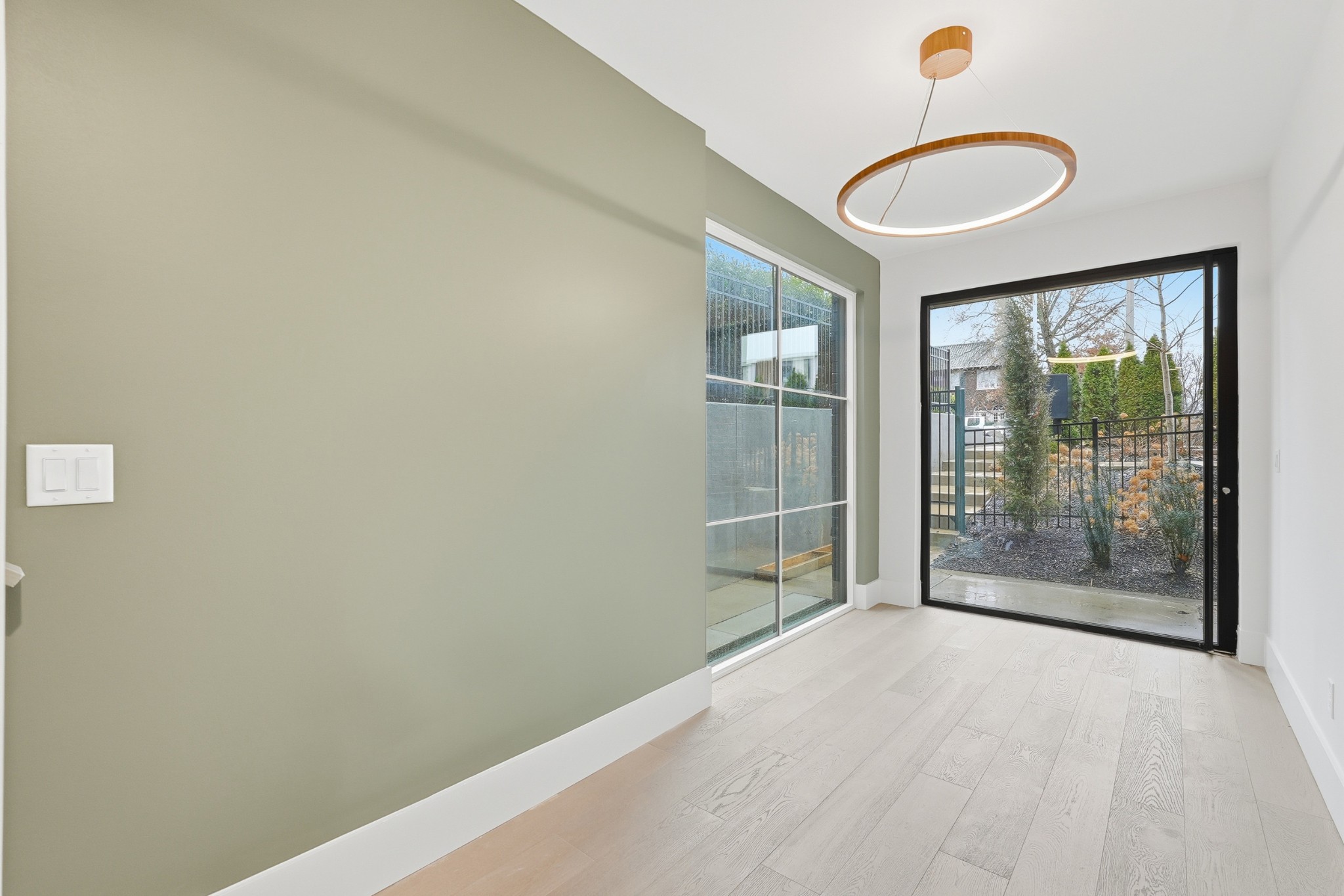 3718 West End Ave Unit: 1