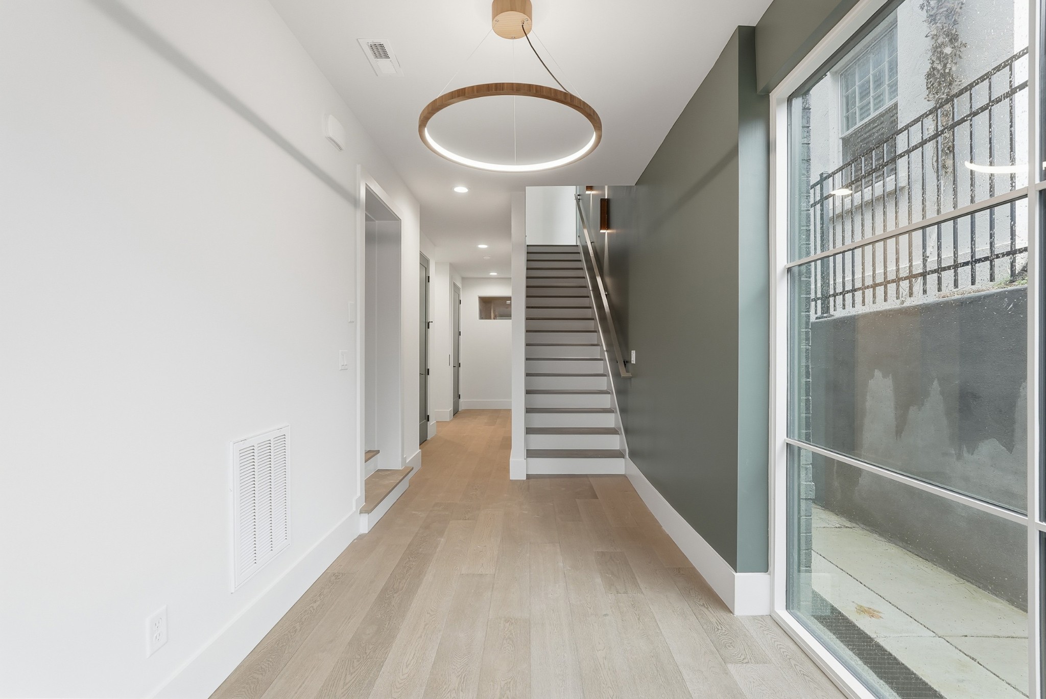 3718 West End Ave Unit: 1