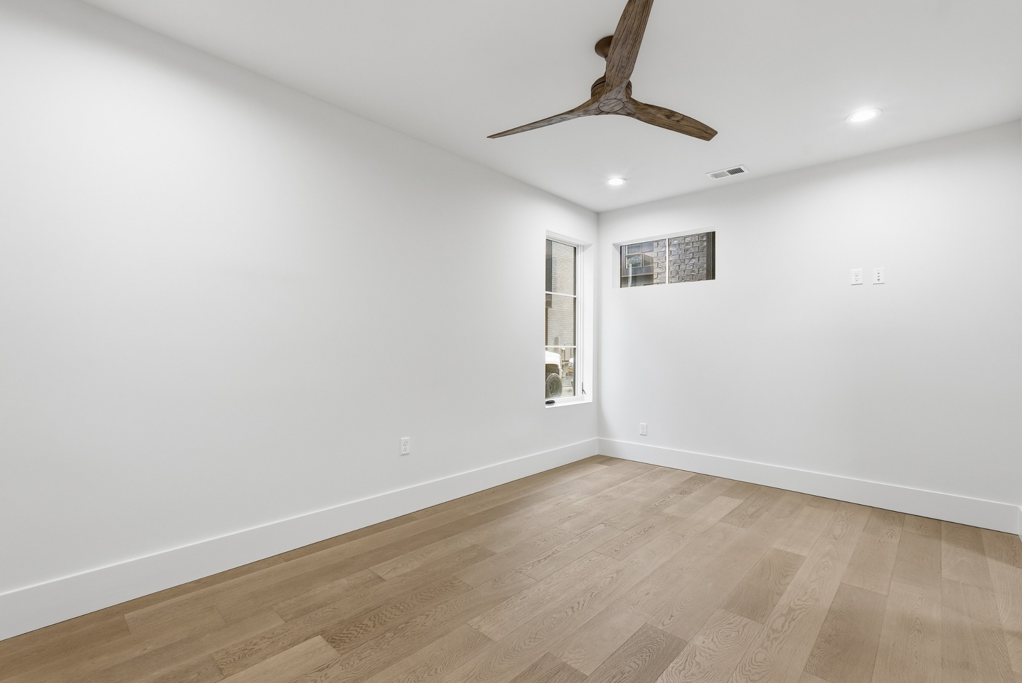 3718 West End Ave Unit: 1