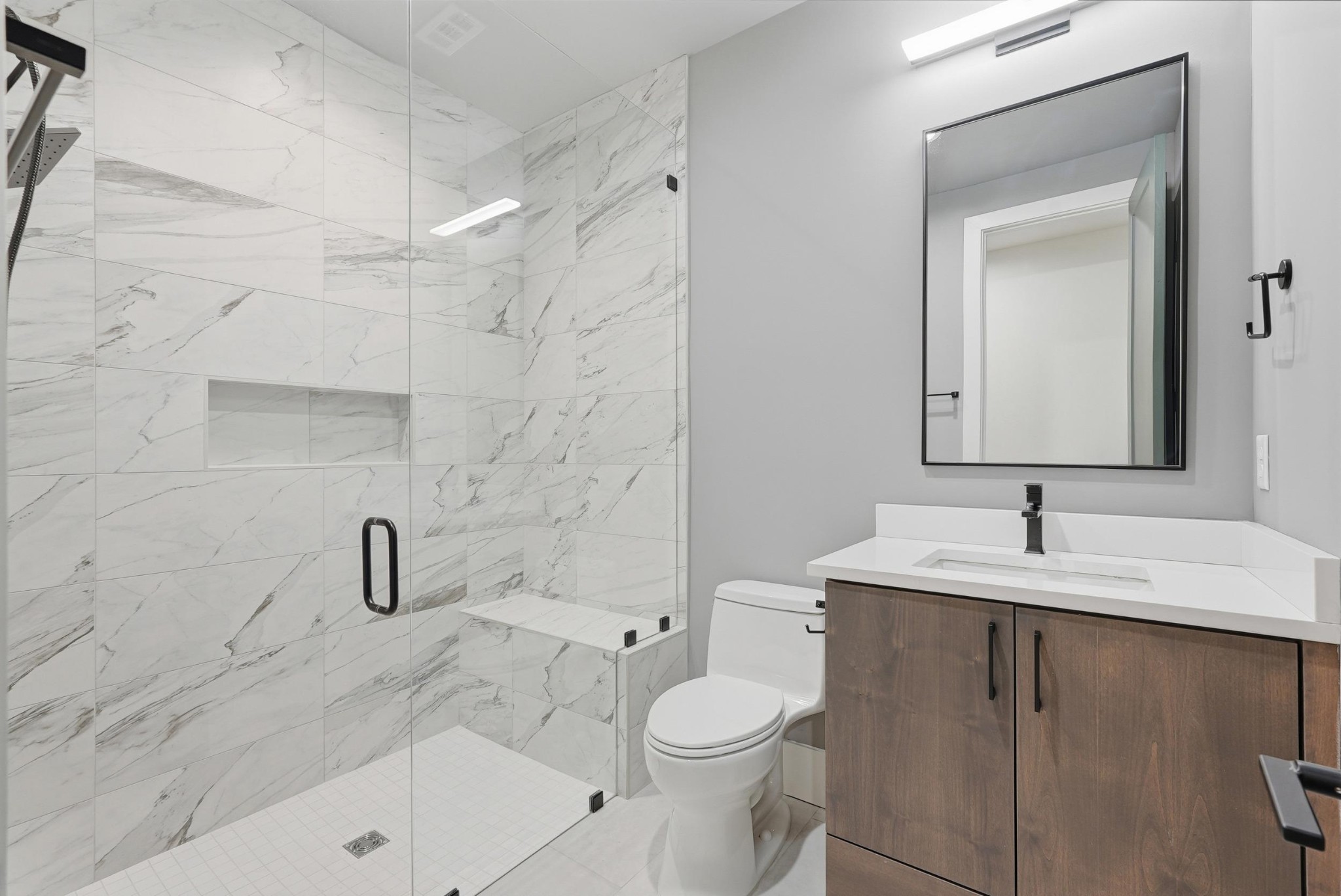 3718 West End Ave Unit: 1