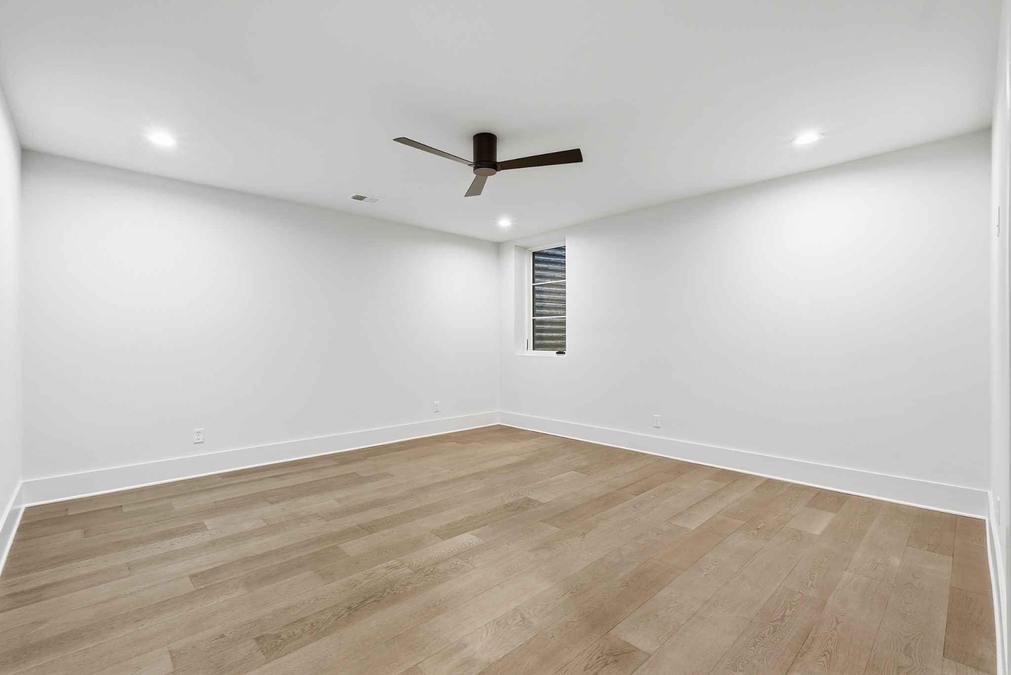 3718 West End Ave Unit: 1