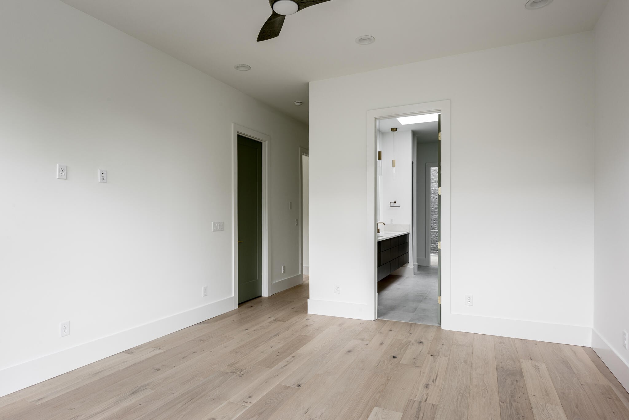 3718 West End Ave Unit: 1