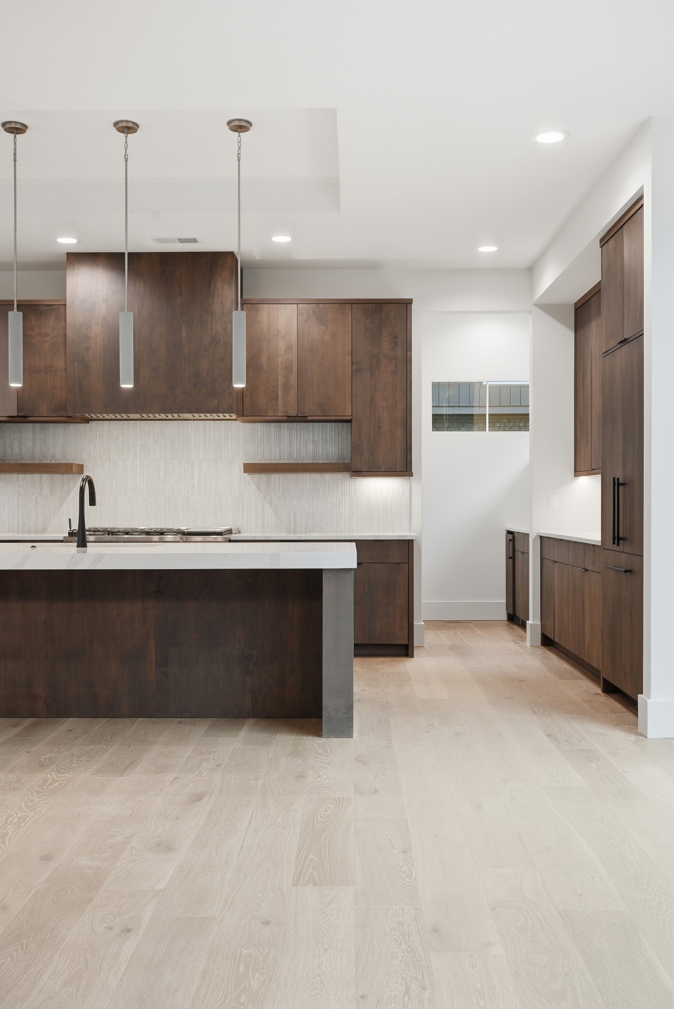 3718 West End Ave Unit: 5