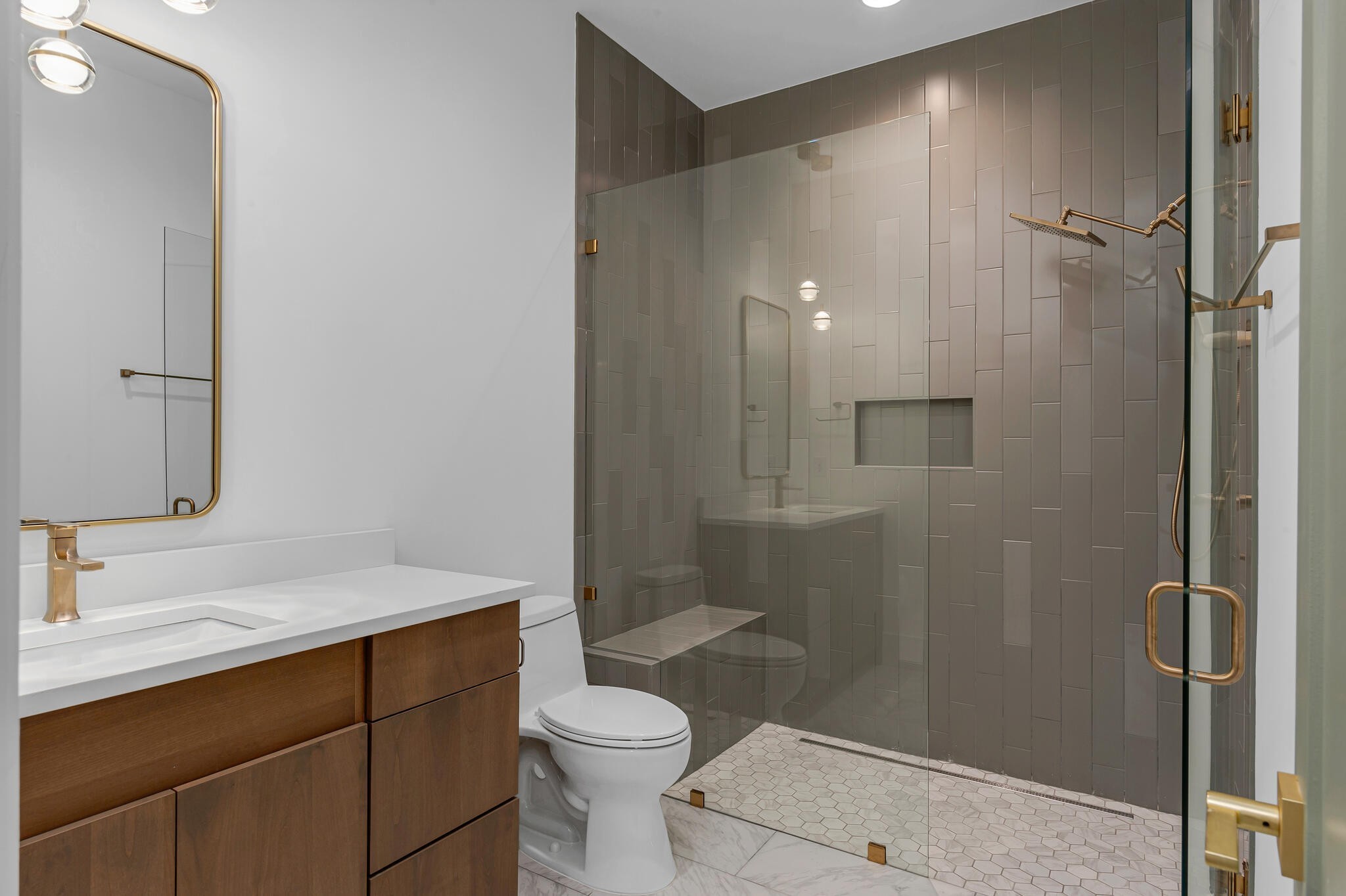 3718 West End Ave Unit: 5