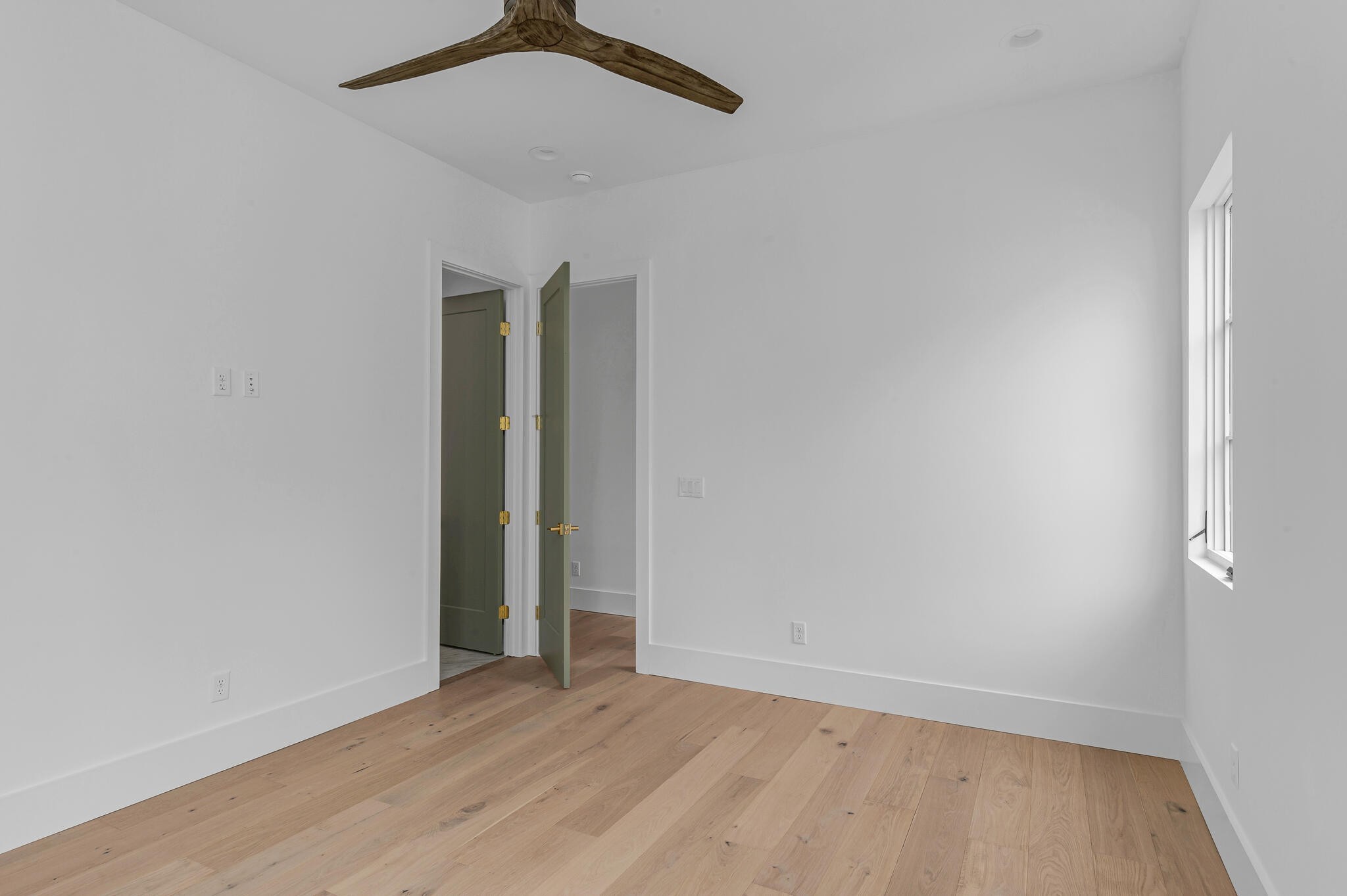 3718 West End Ave Unit: 5