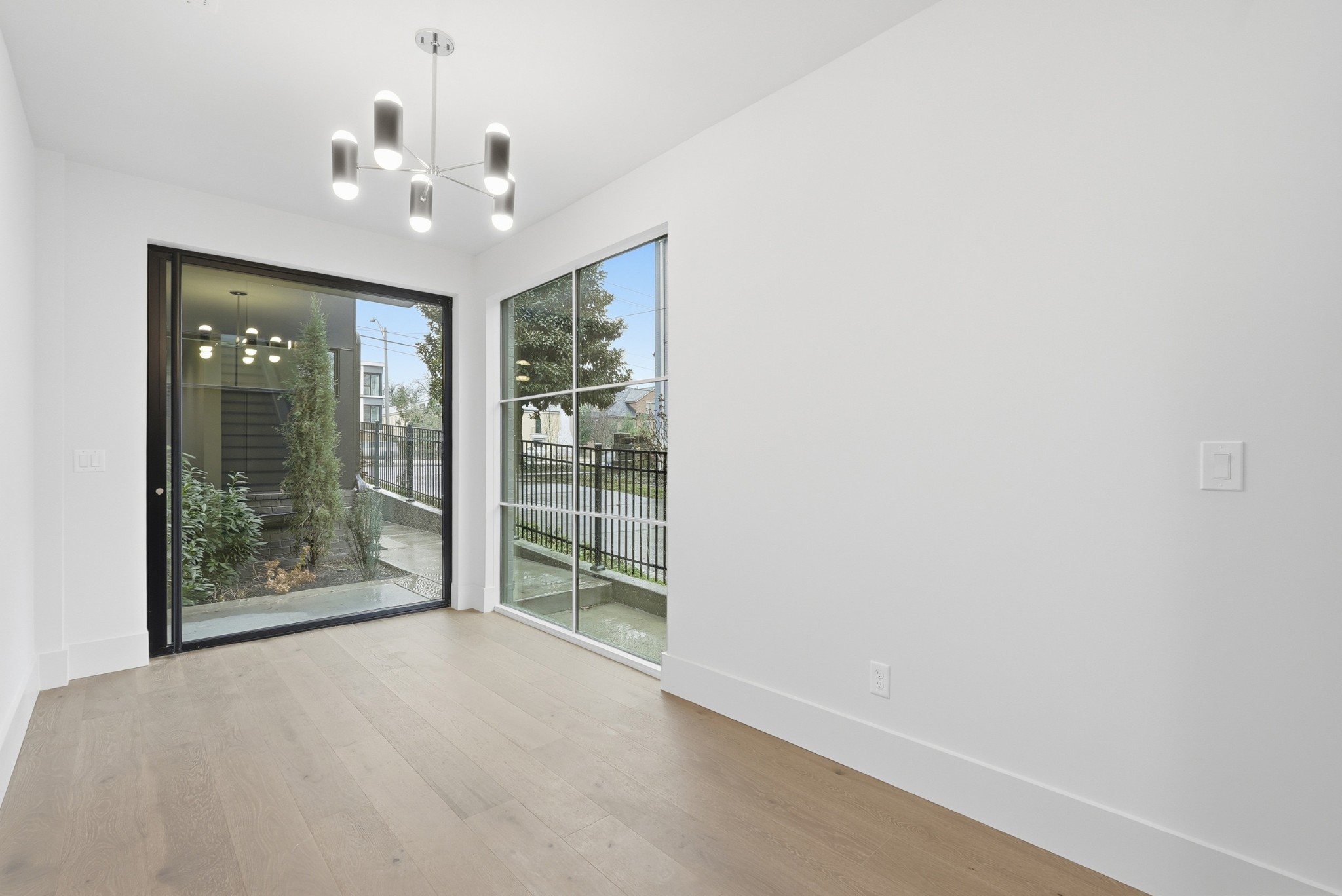 3718 West End Ave Unit: 5