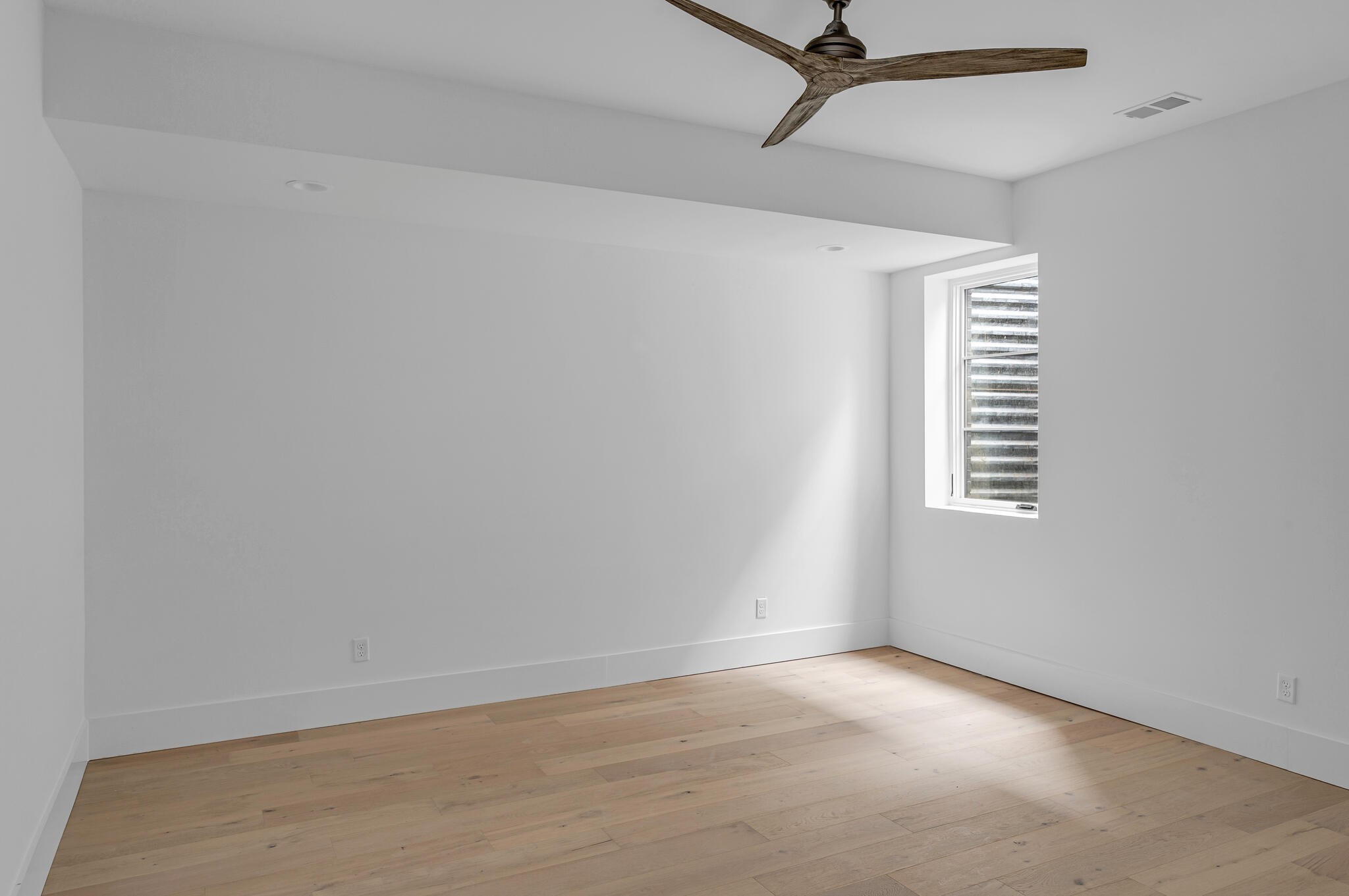 3718 West End Ave Unit: 5