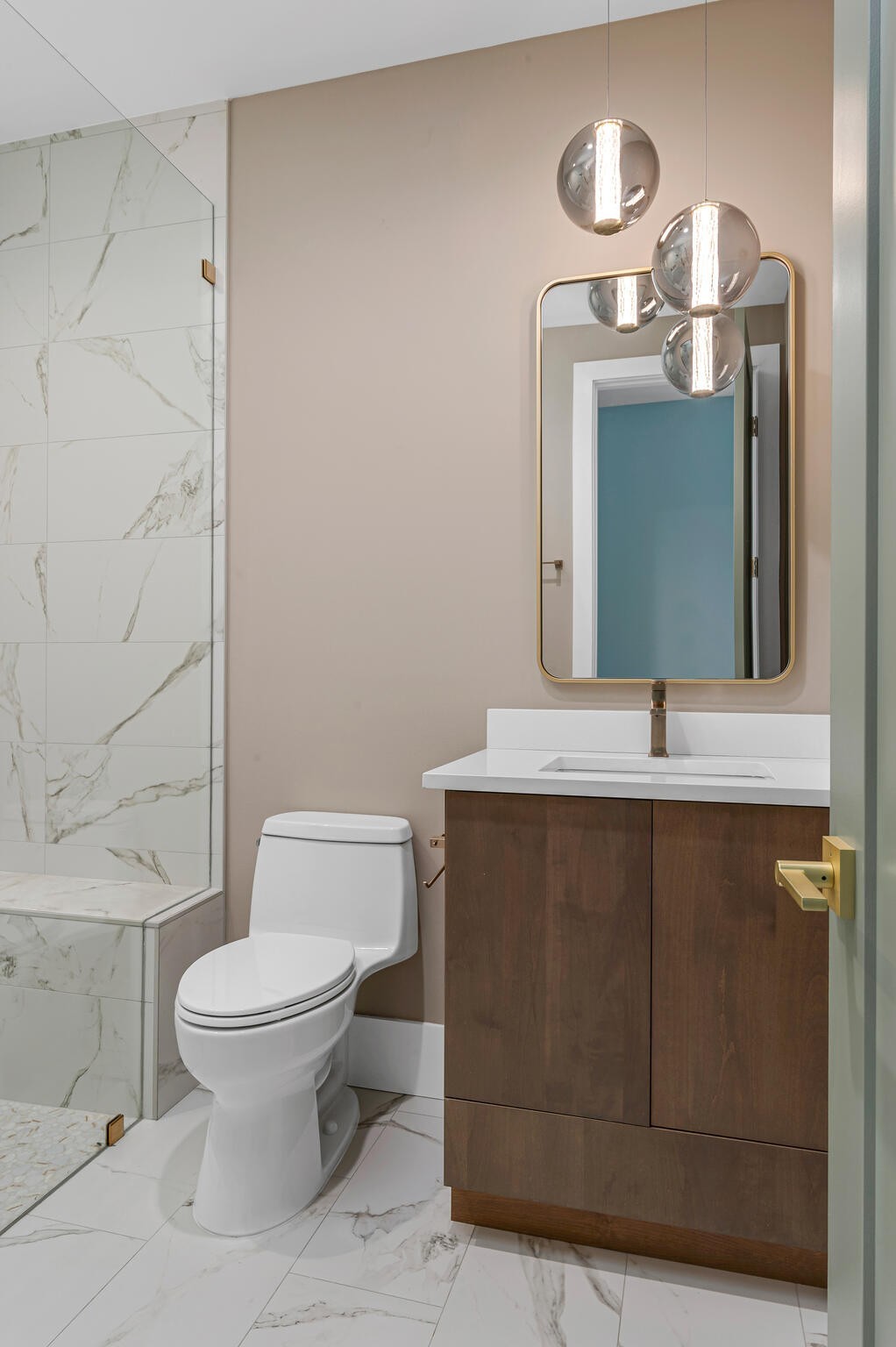 3718 West End Ave Unit: 5