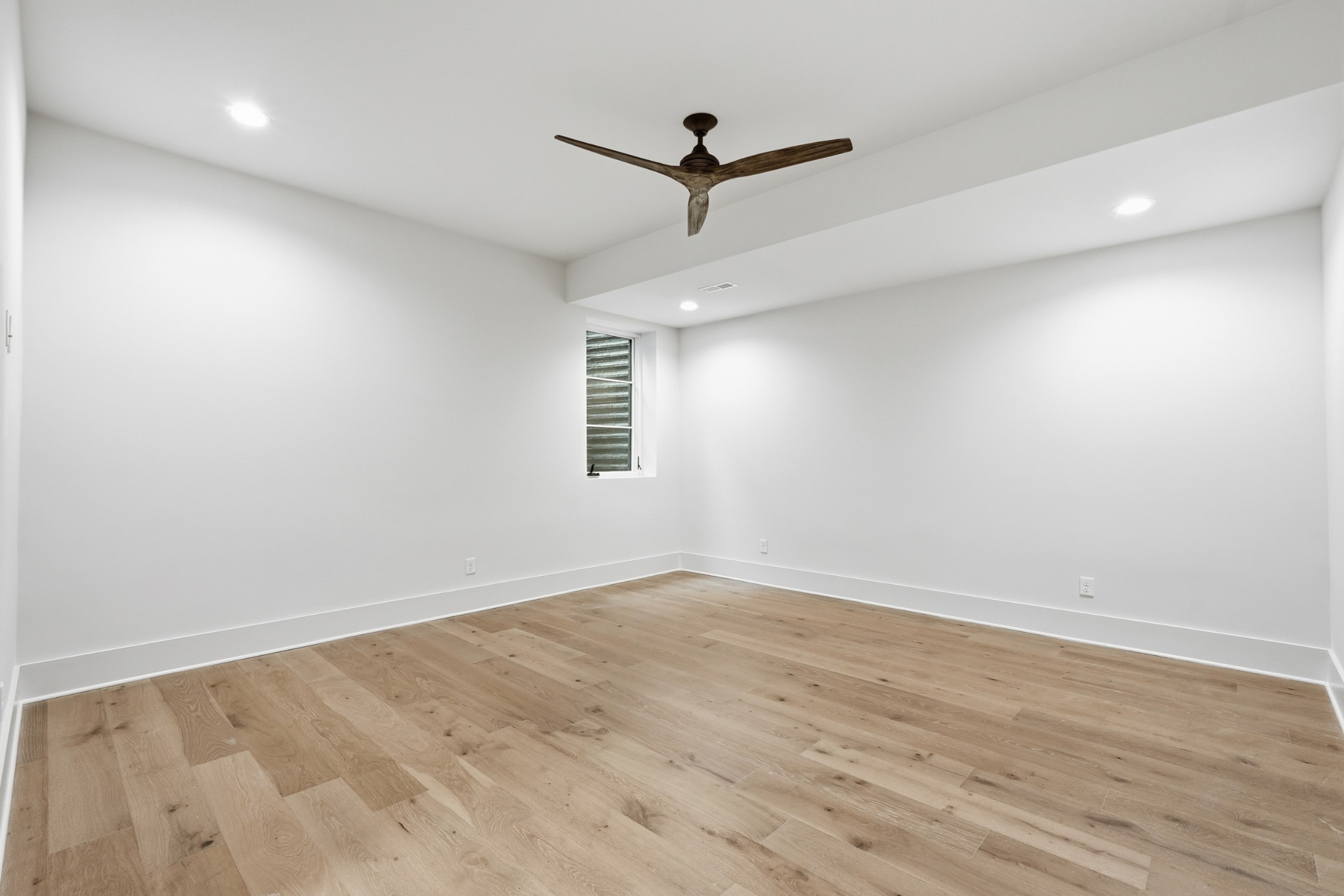 3718 West End Ave Unit: 5