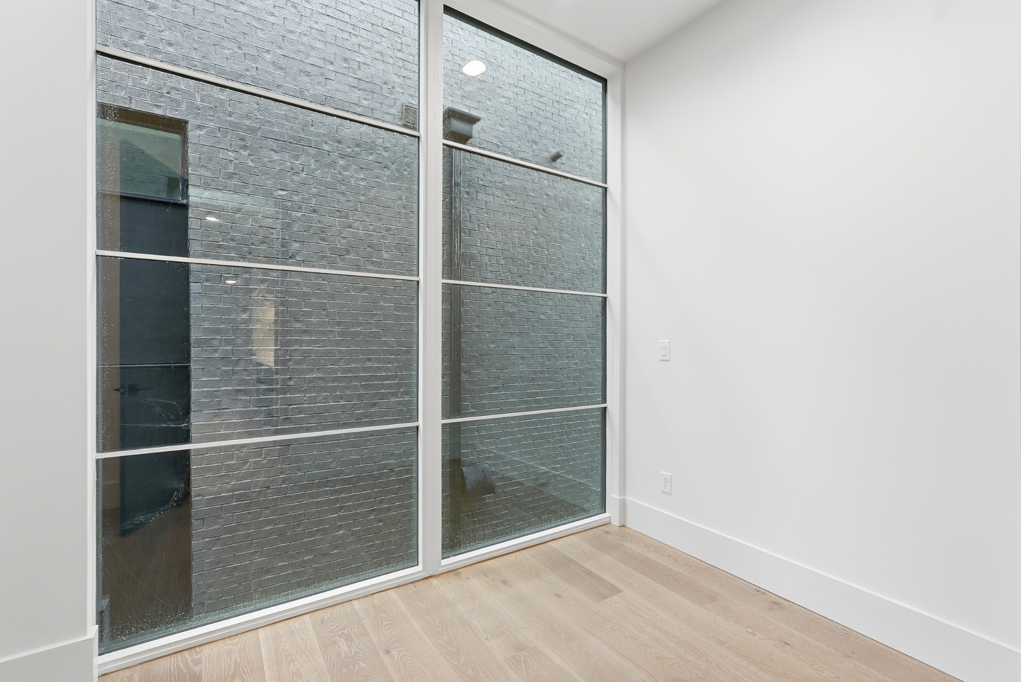 3718 West End Ave Unit: 5