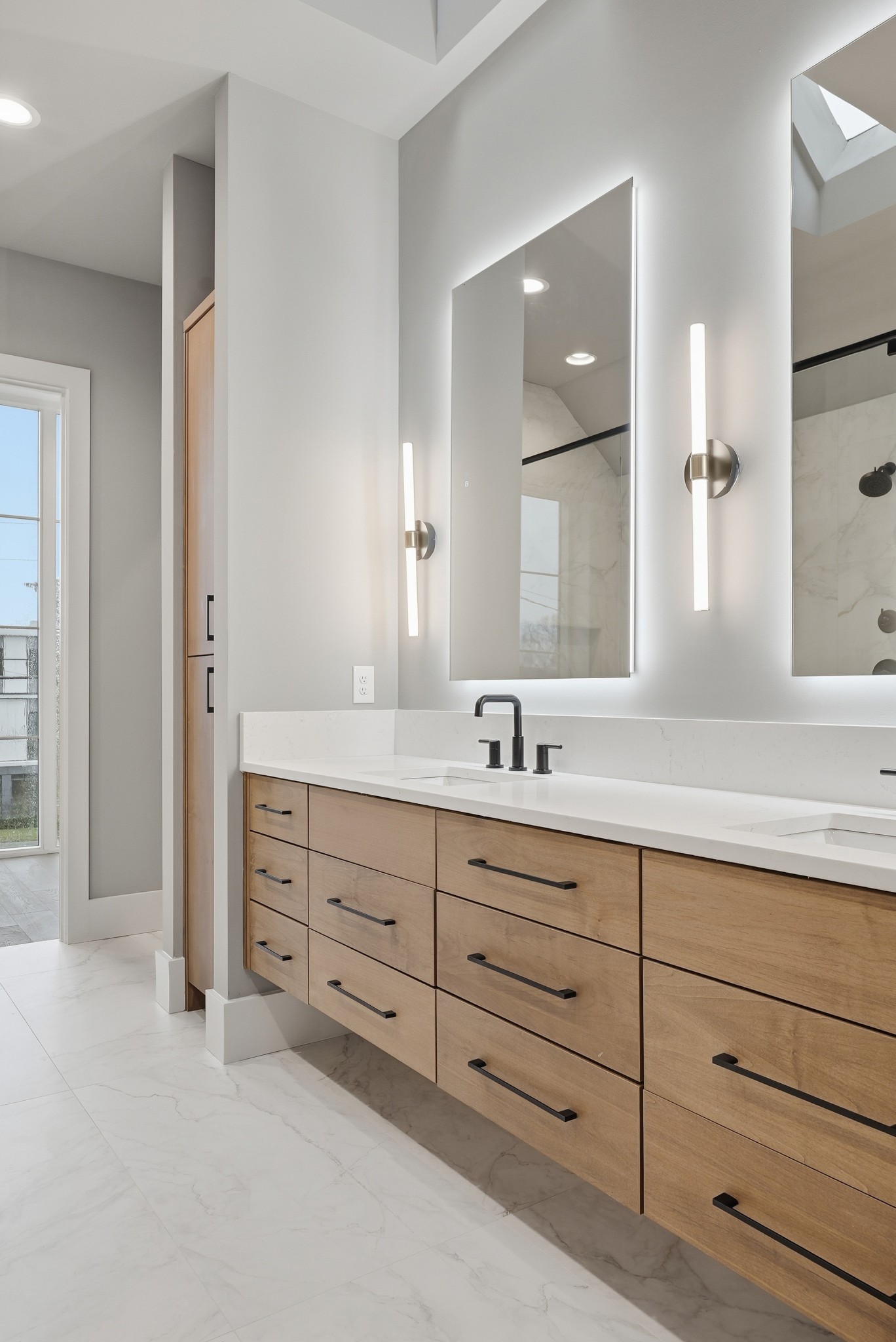 3718 West End Ave Unit: 6