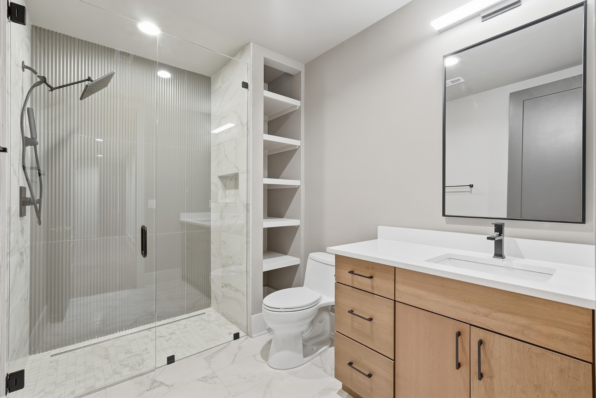 3718 West End Ave Unit: 6