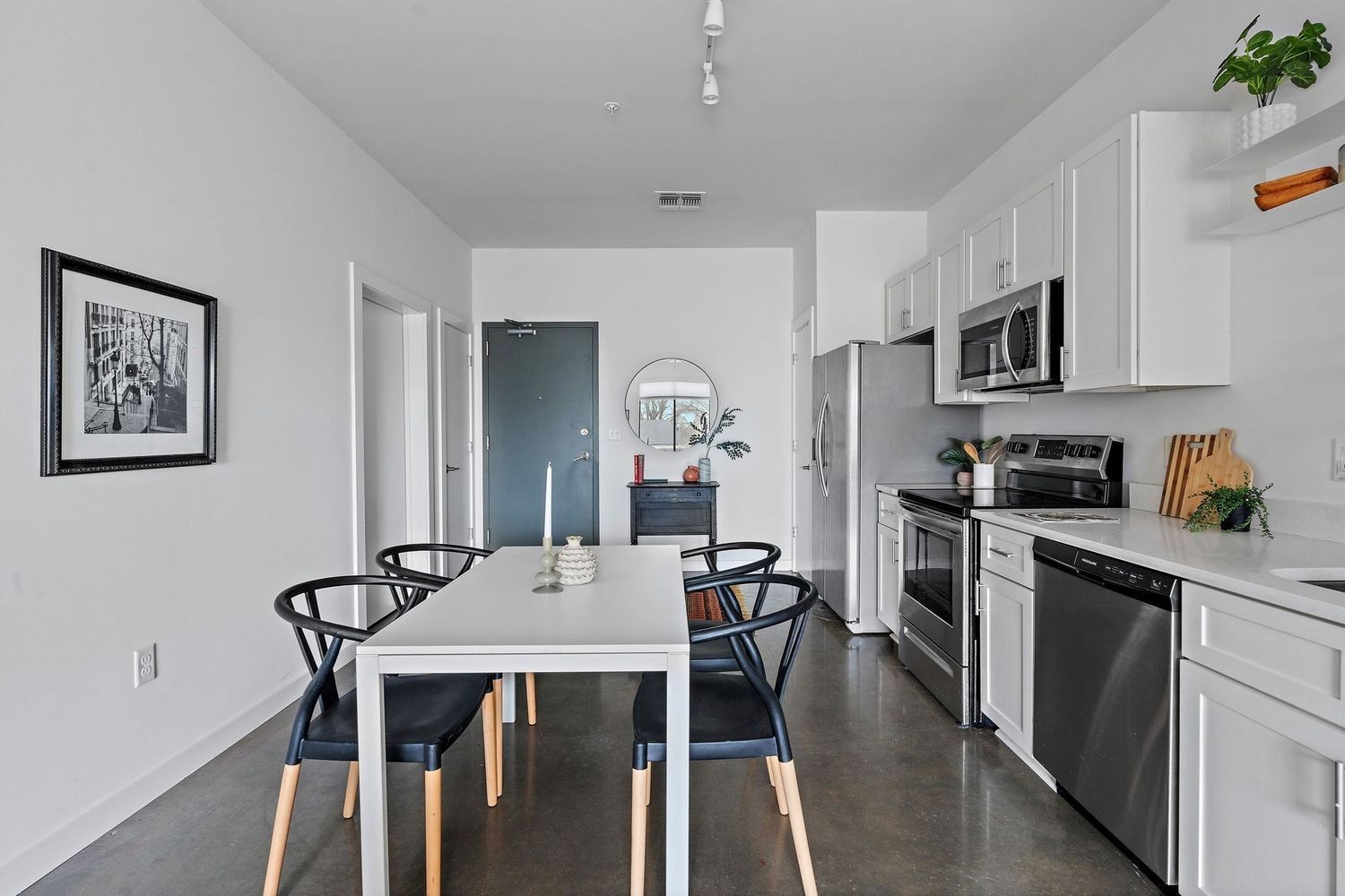 1900 12th Ave, S Unit: 212