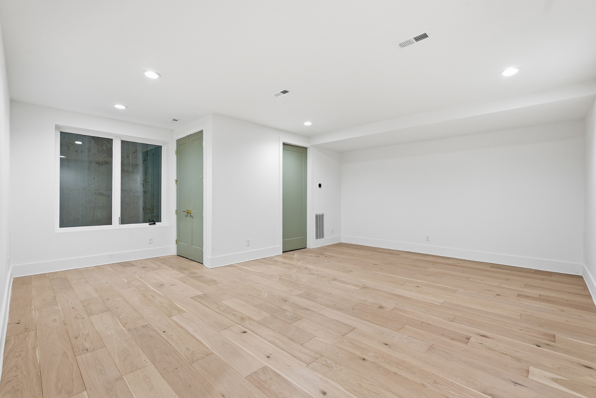 3718 West End Ave Unit: 2