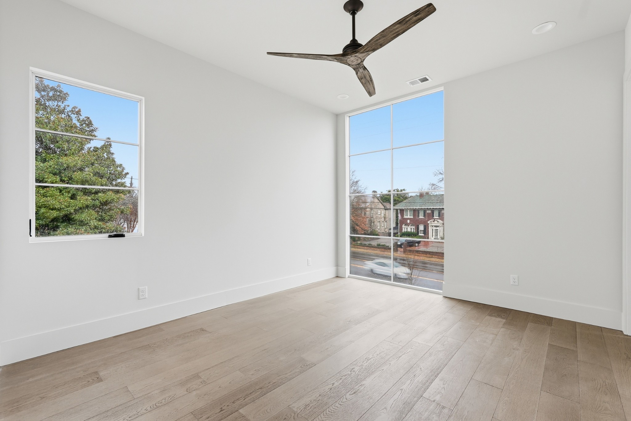 3718 West End Ave Unit: 1