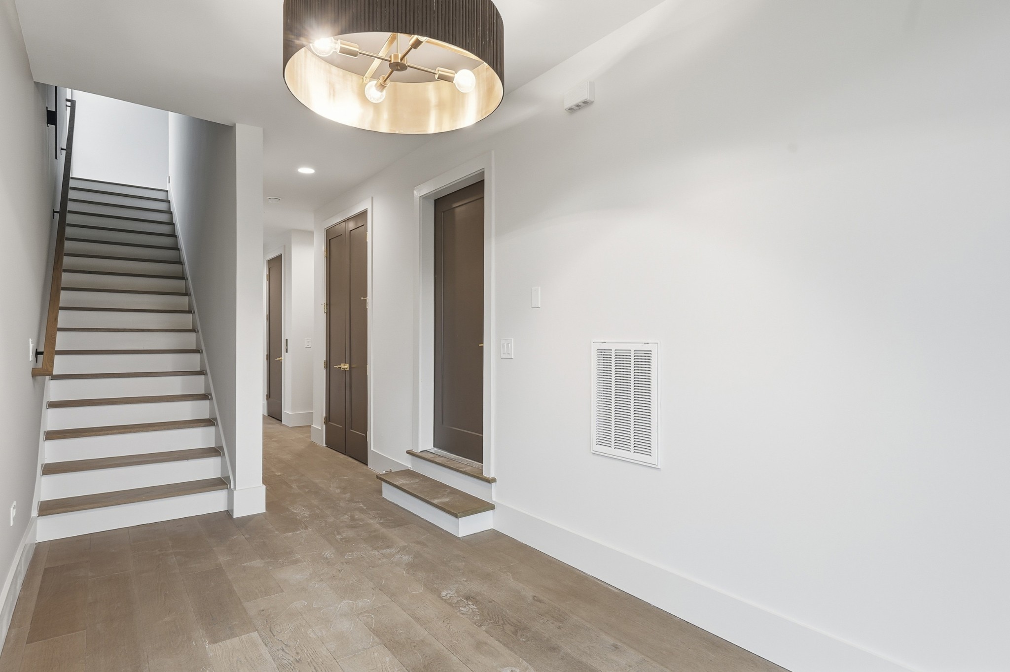 3718 West End Ave Unit: 6