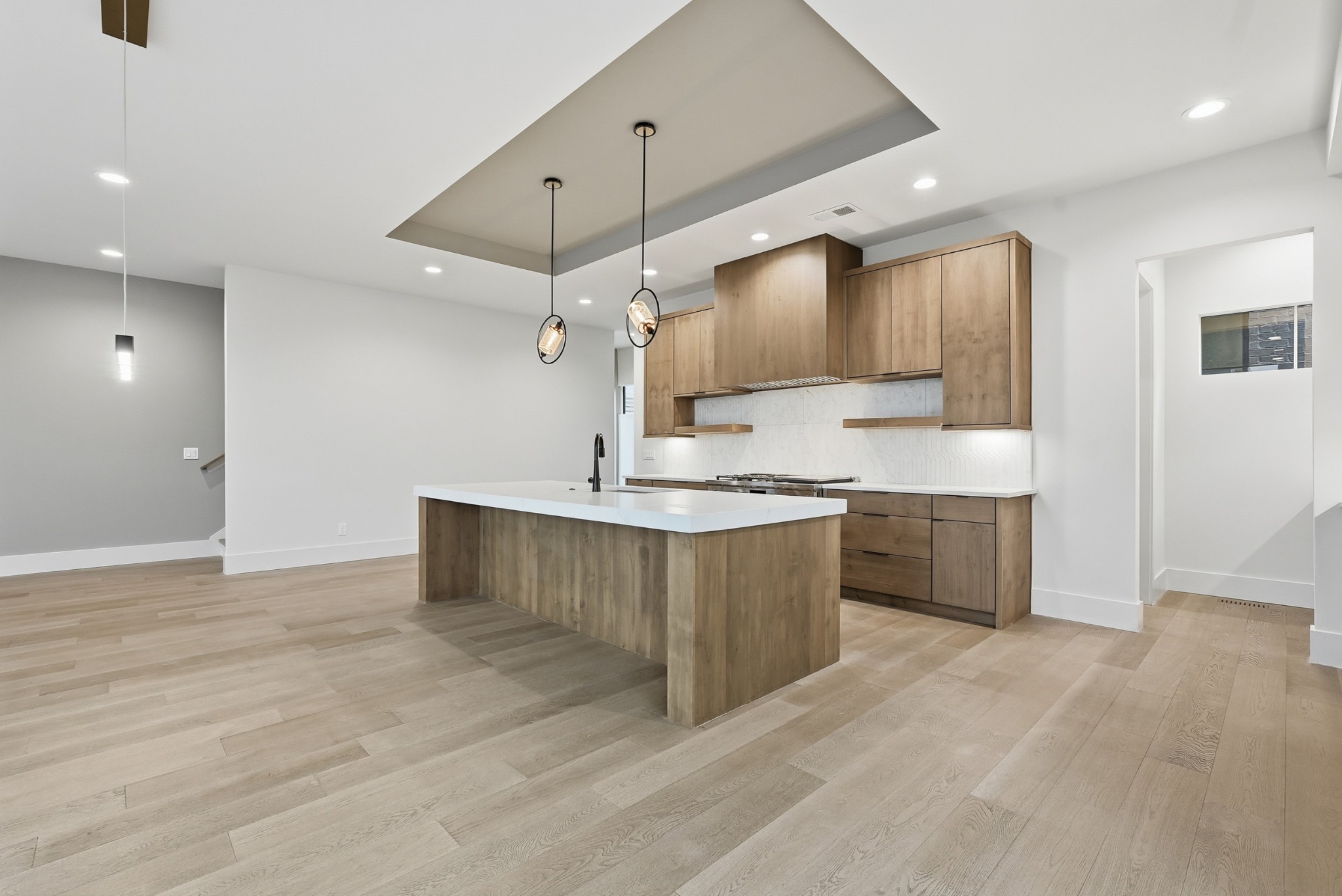 3718 West End Ave Unit: 6