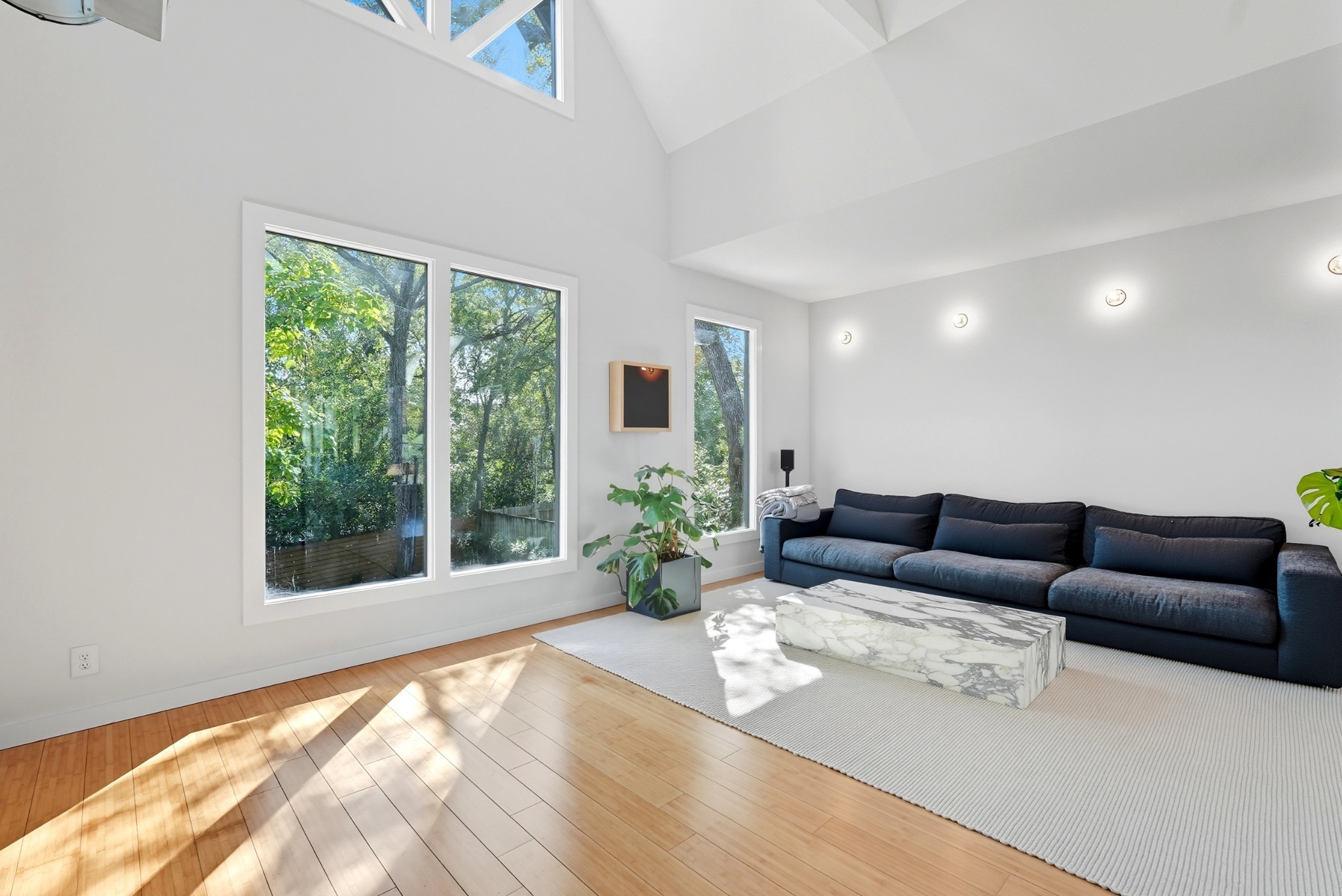 1805 Riverside Dr Unit: A