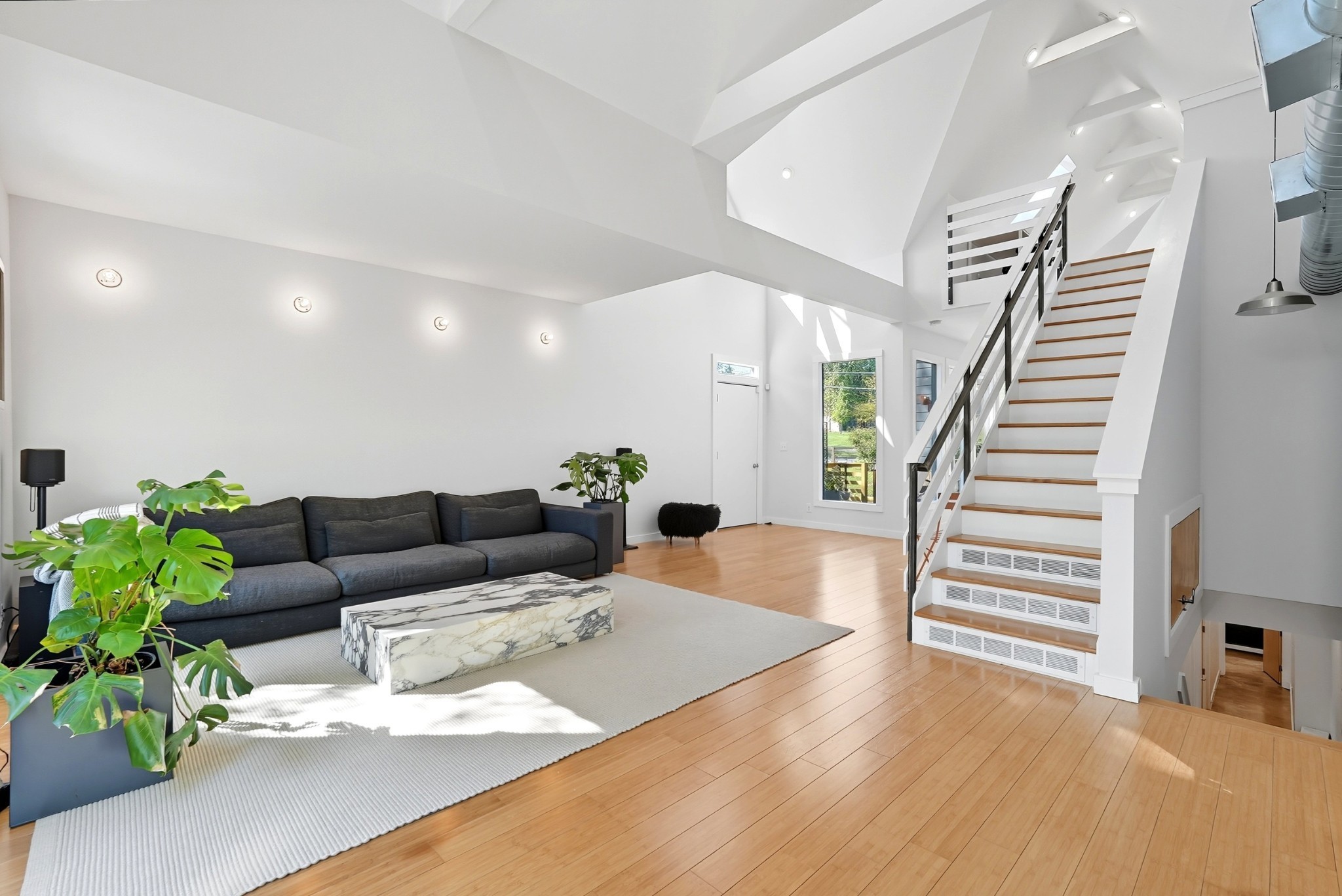 1805 Riverside Dr Unit: A