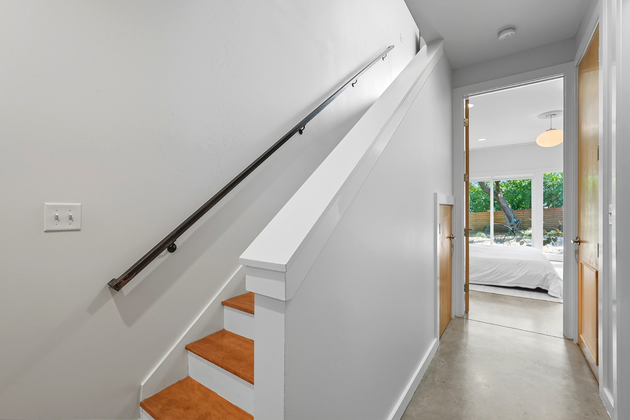 1805 Riverside Dr Unit: A