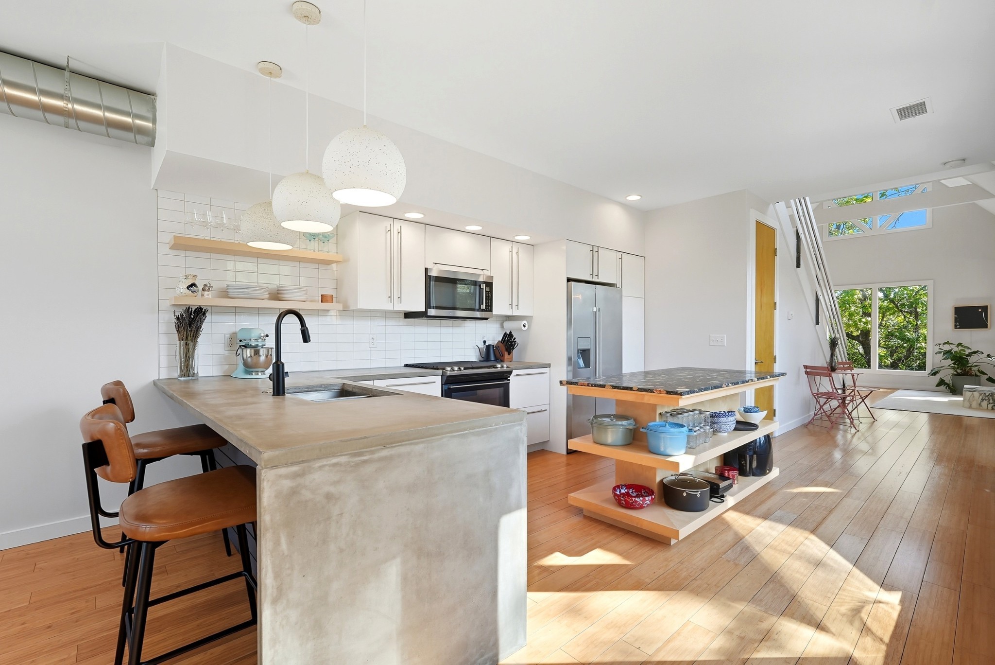 1805 Riverside Dr Unit: A