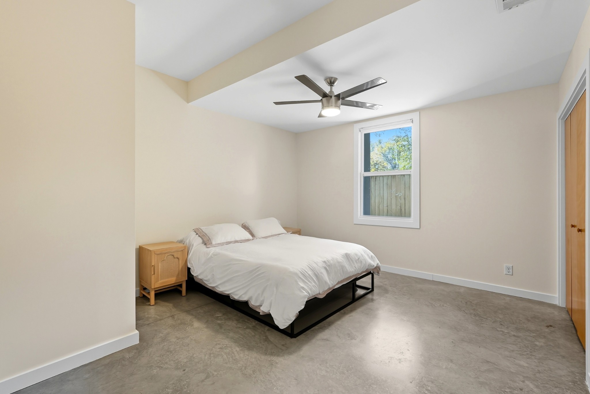 1805 Riverside Dr Unit: A