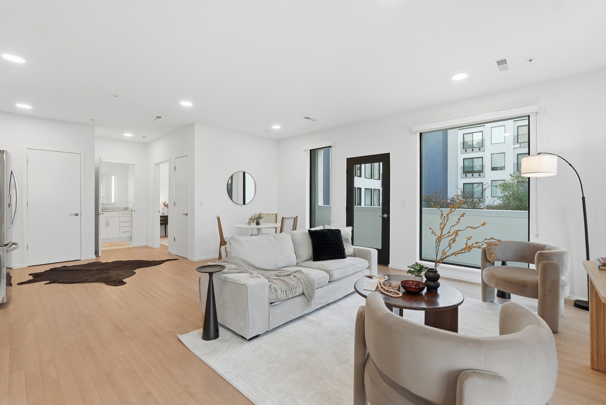 806 Olympic St Unit: 200