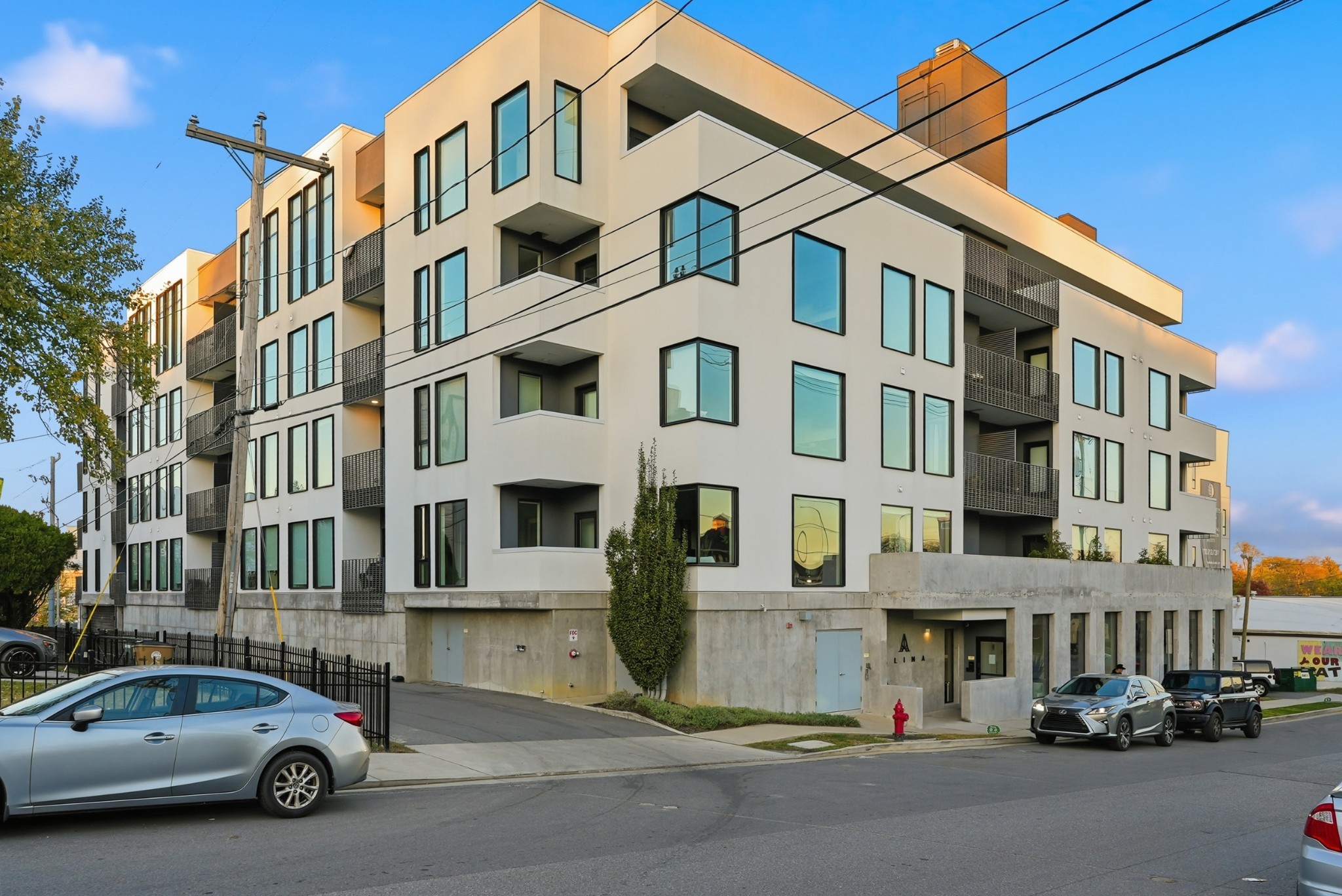 806 Olympic St Unit: 200