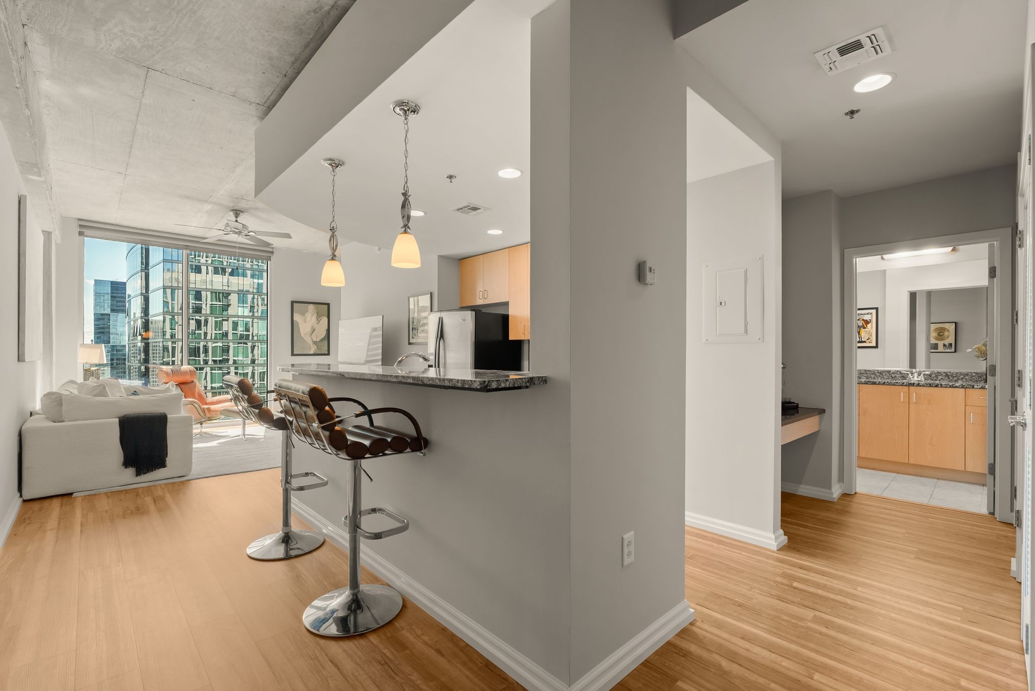 415 Church St Unit: 2608