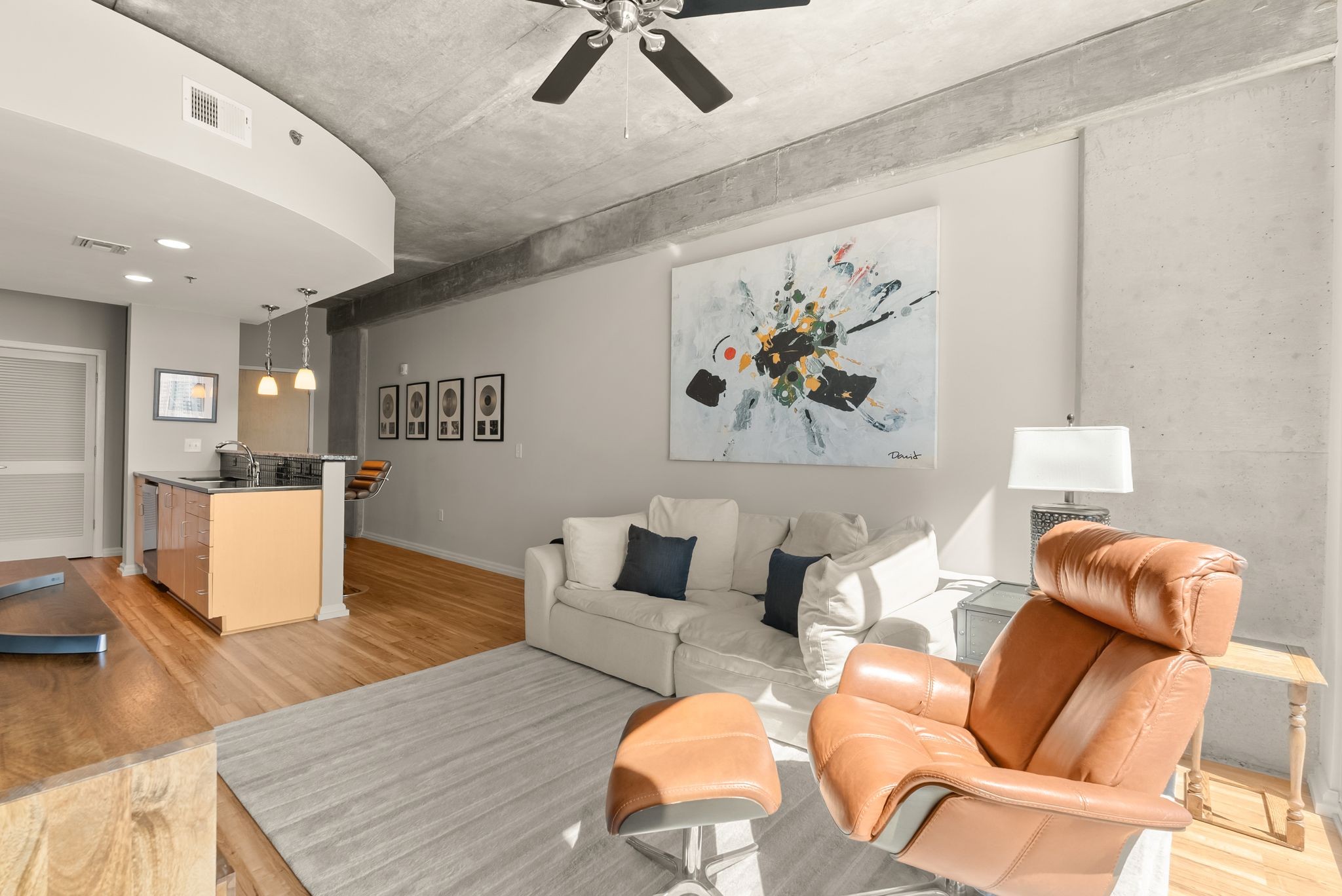 415 Church St Unit: 2608