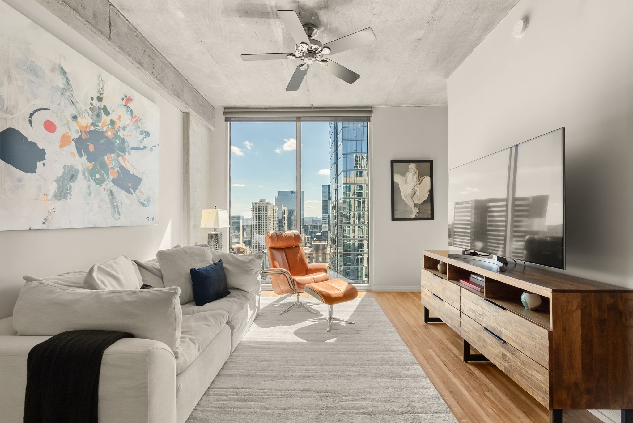415 Church St Unit: 2608